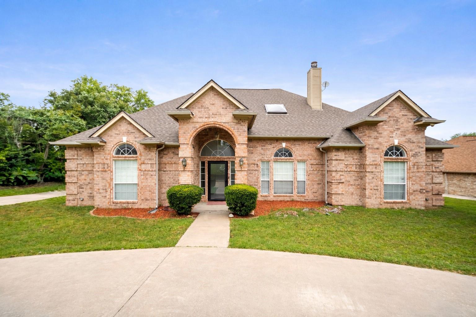 main property photo 12