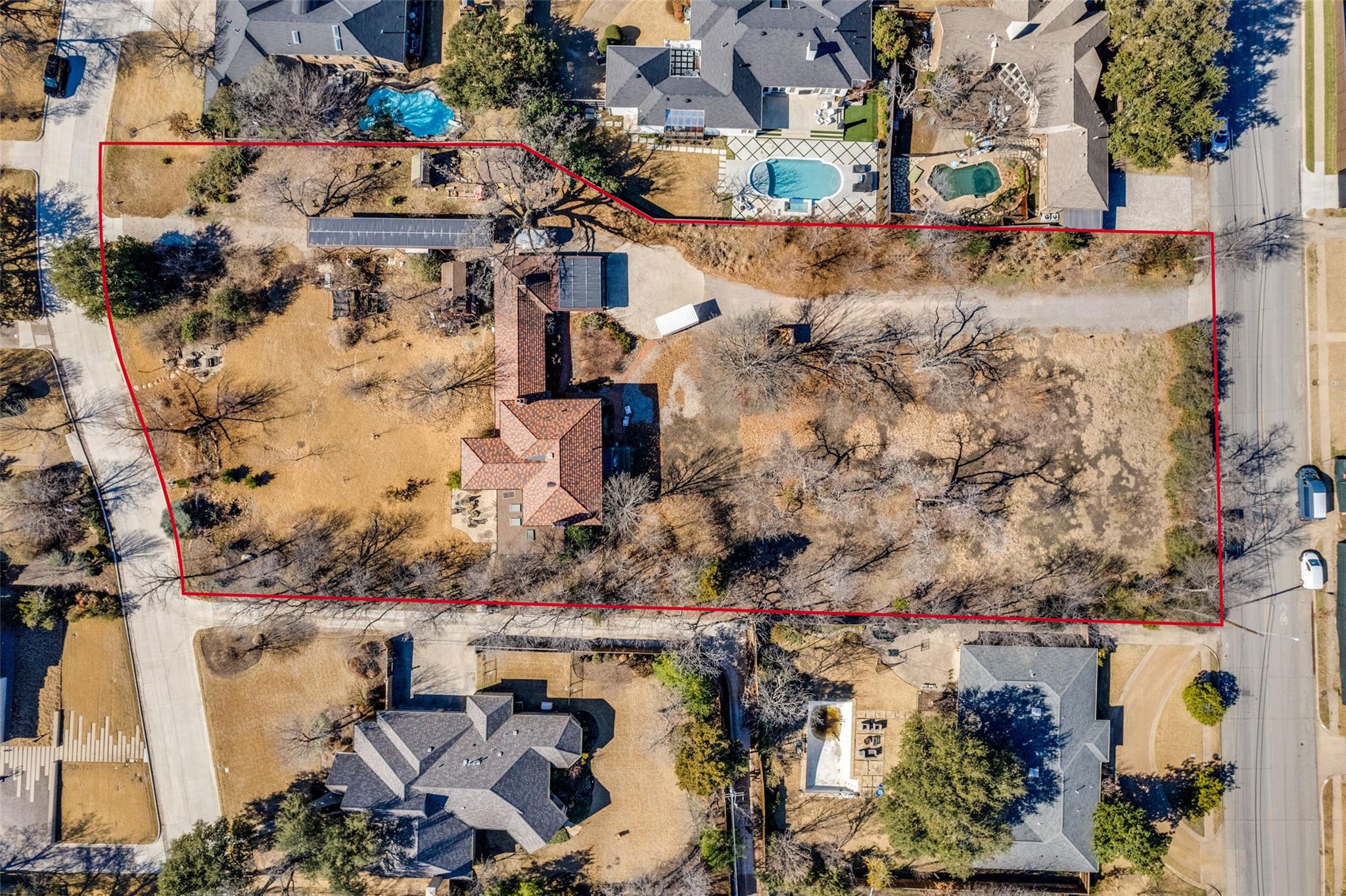 main property photo 3