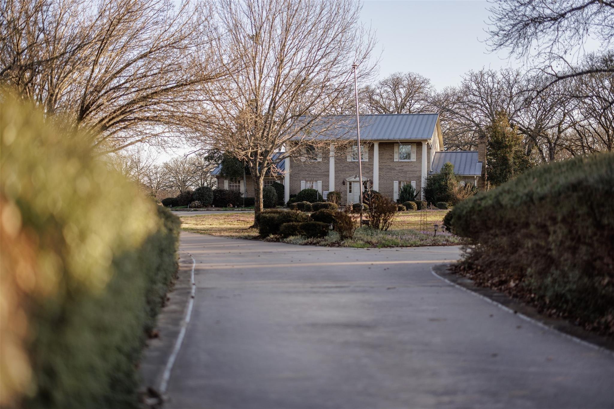main property photo 6