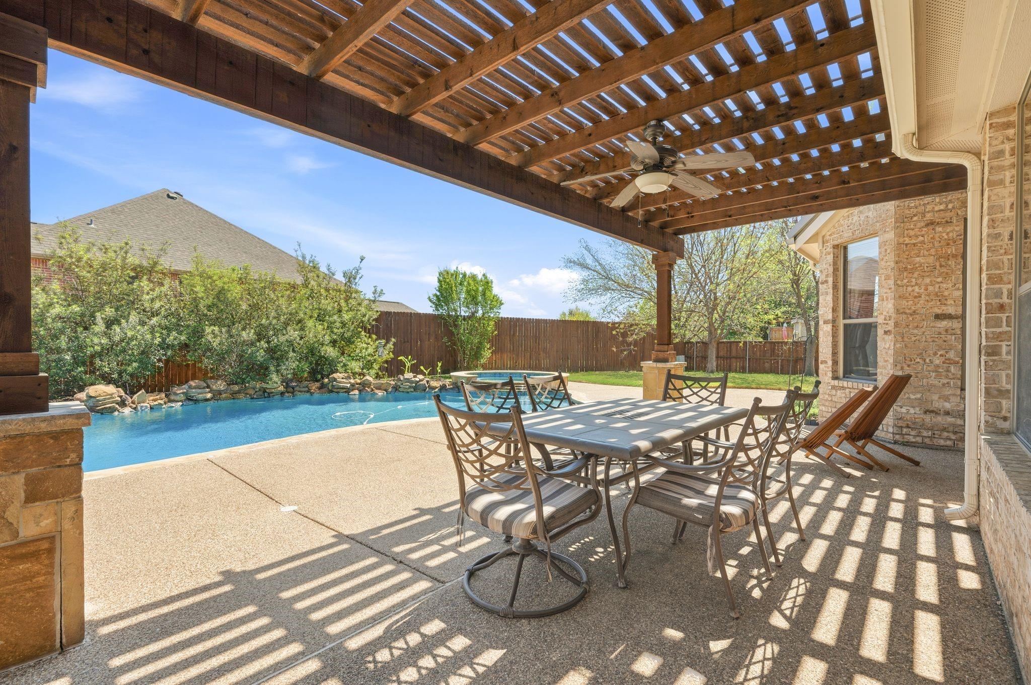 main property photo 29