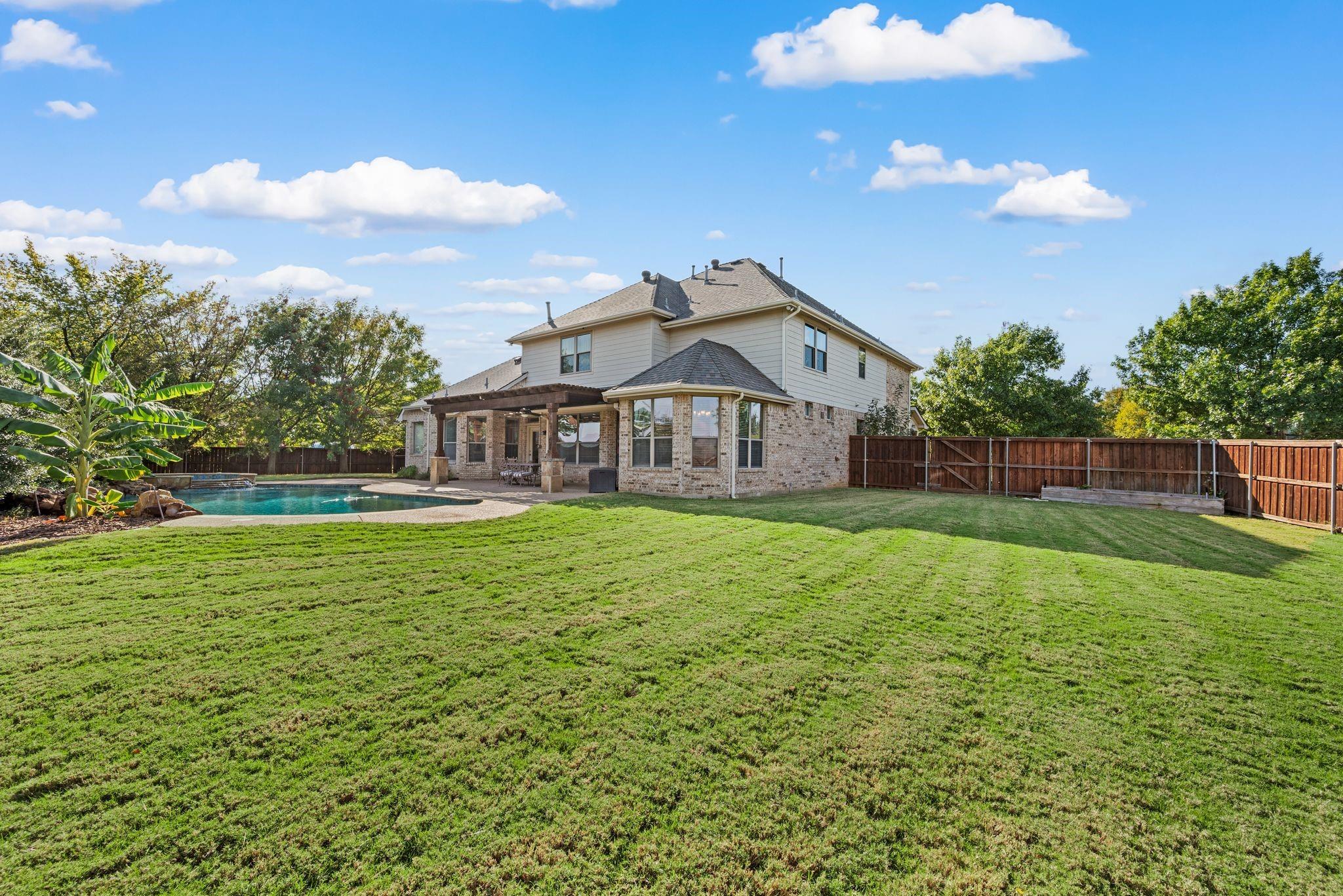 main property photo 33