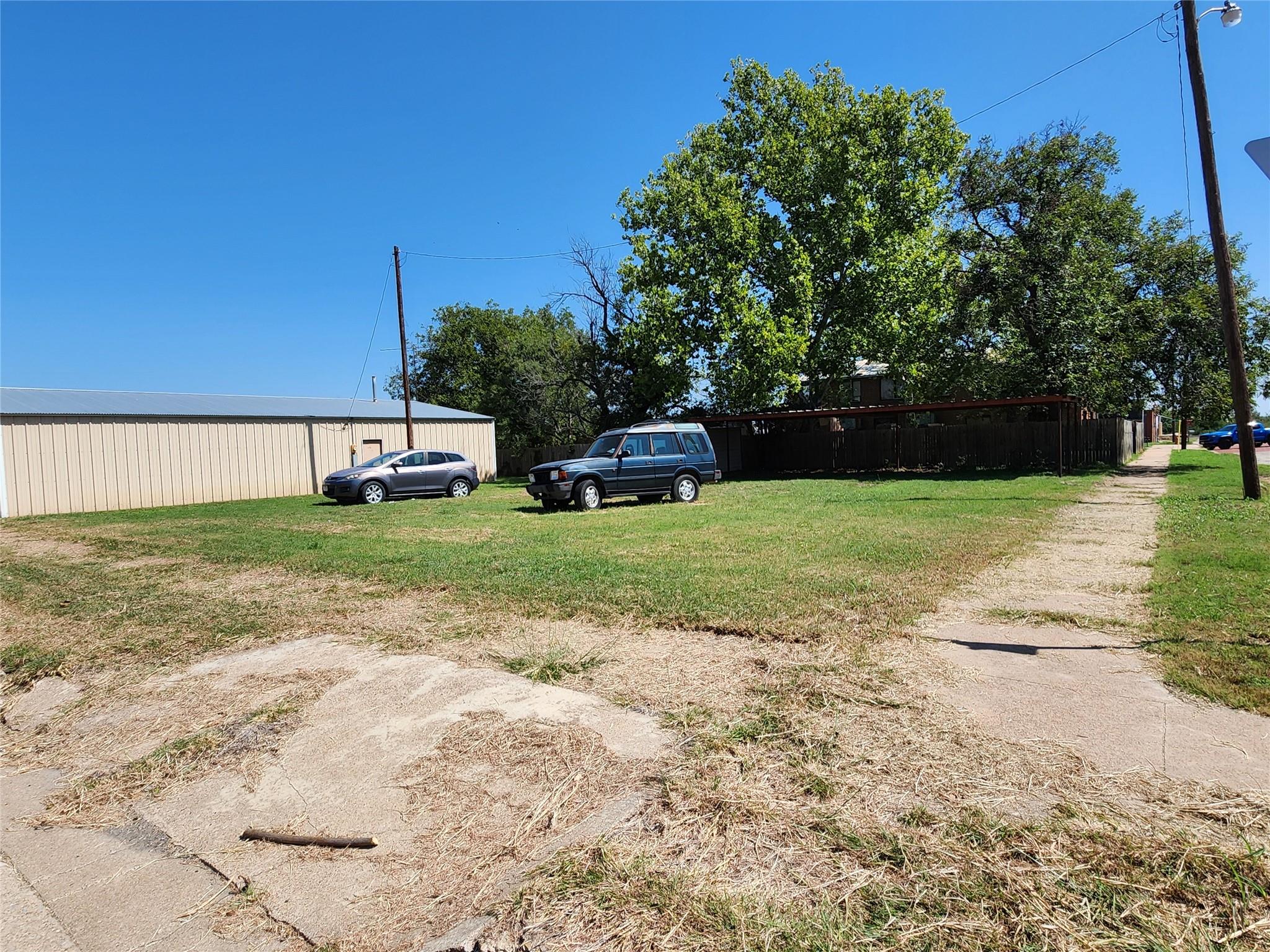 main property photo 6