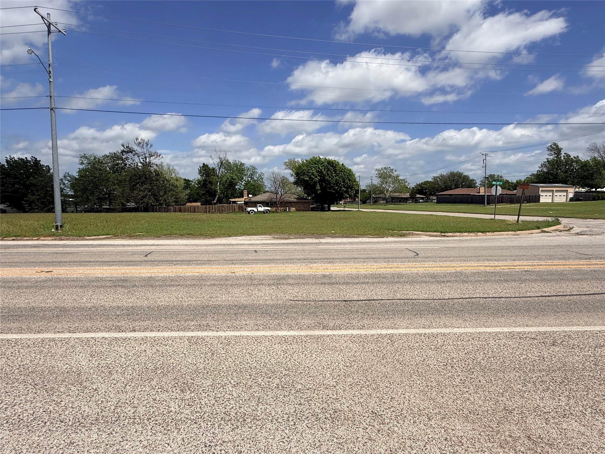 main property photo 6