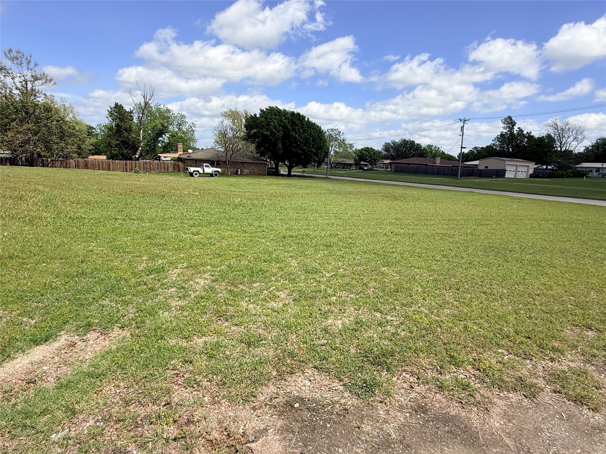 main property photo 7