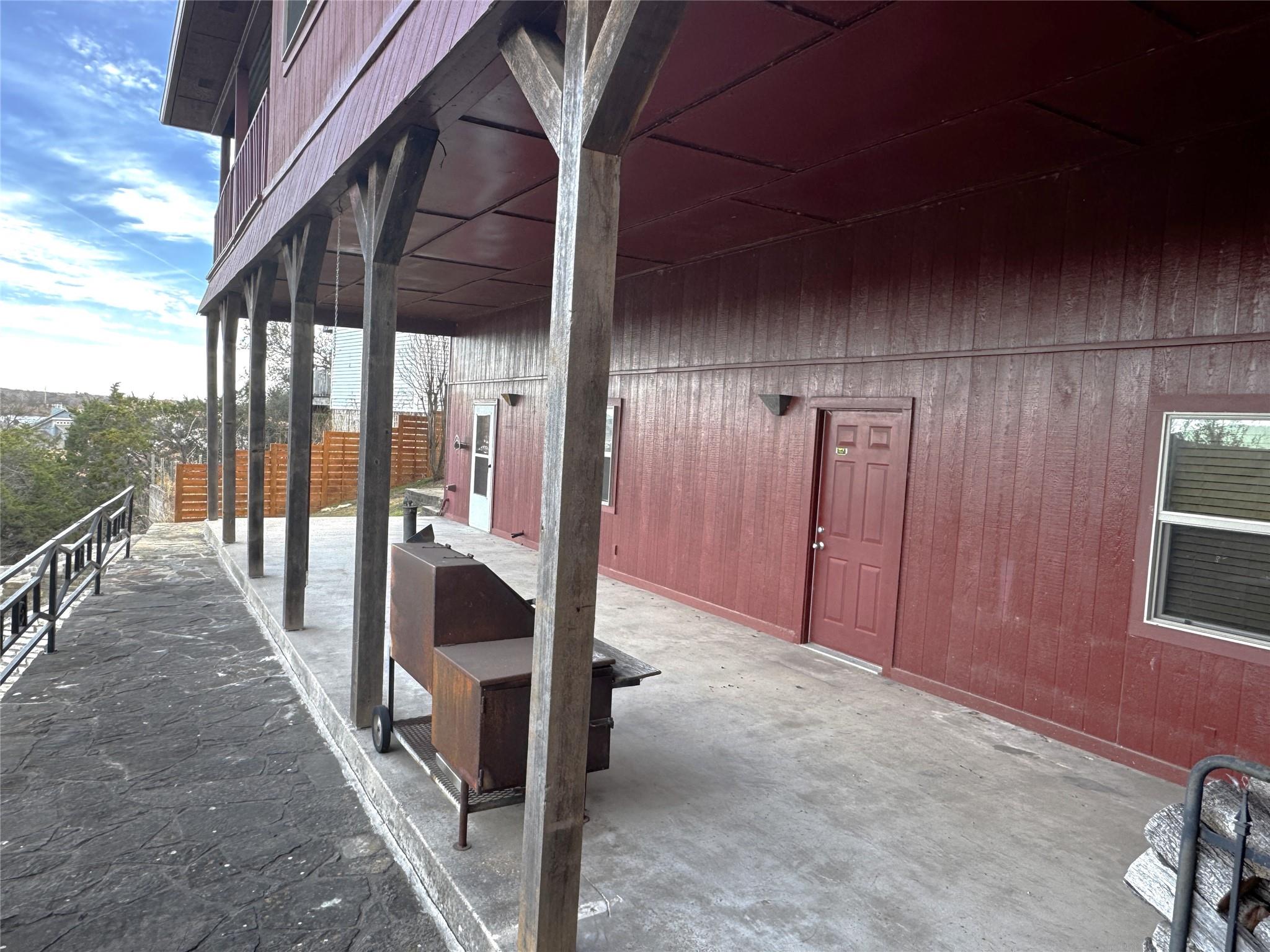 main property photo 32