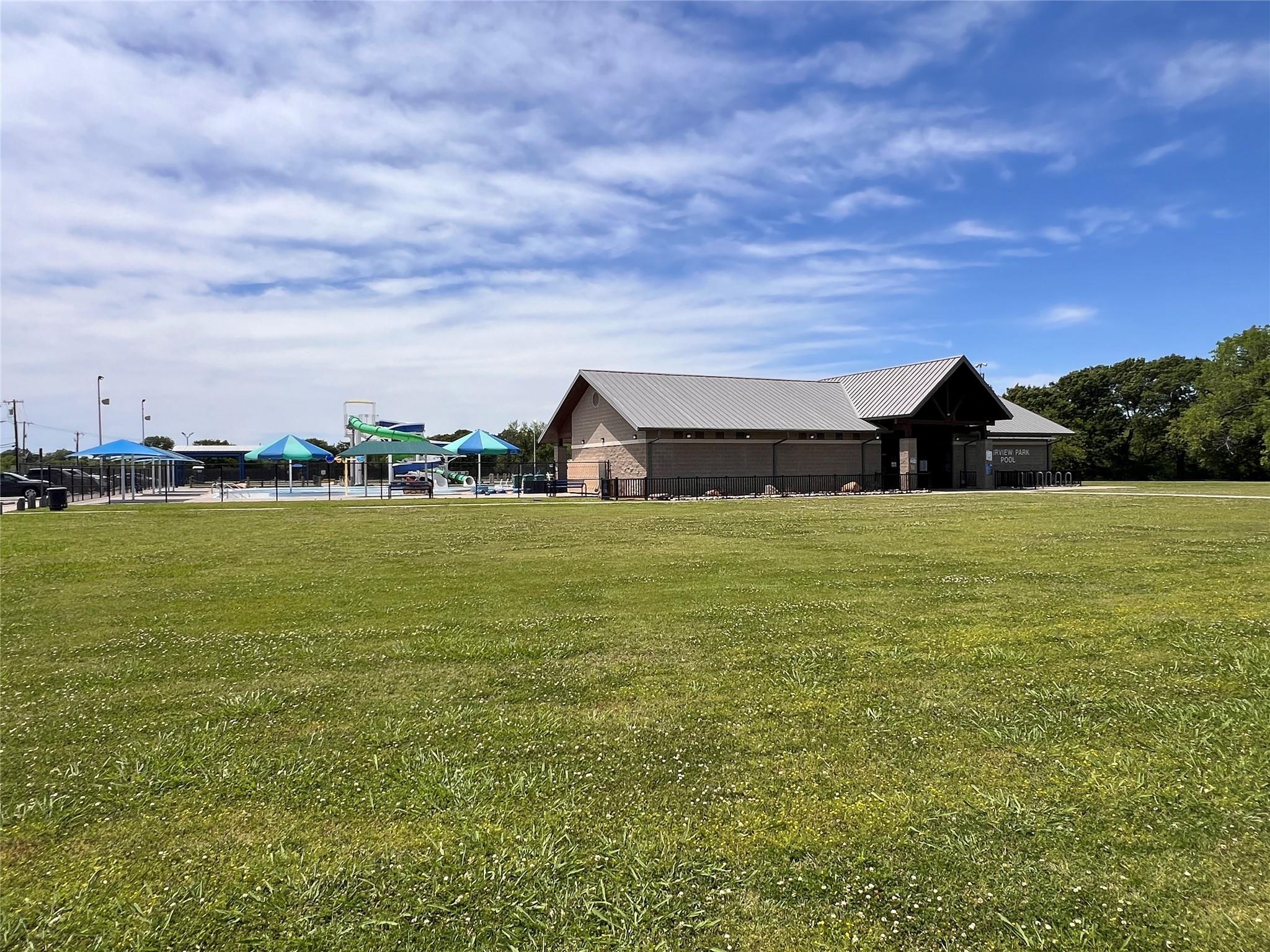 main property photo 22