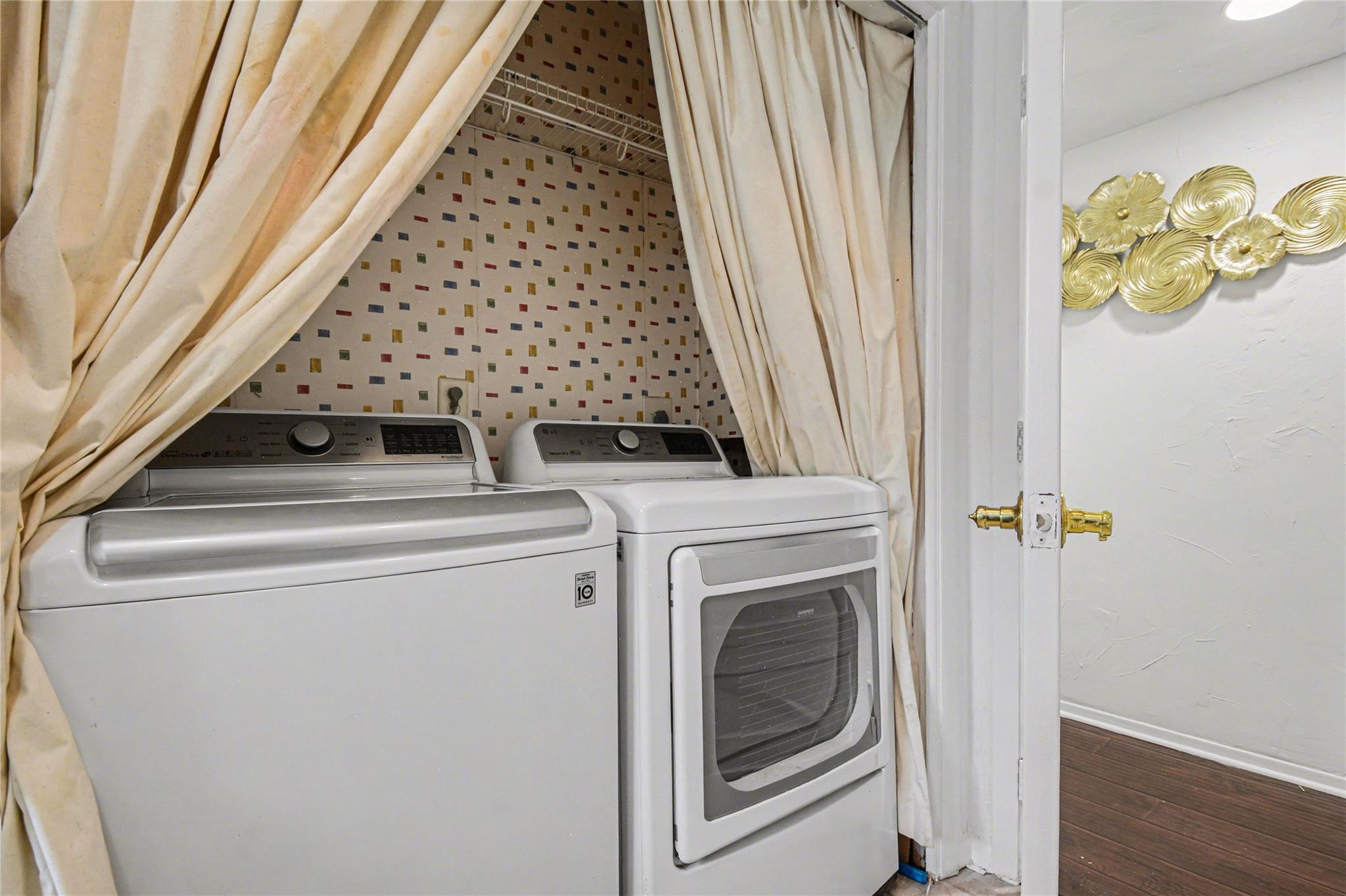 main property photo 16