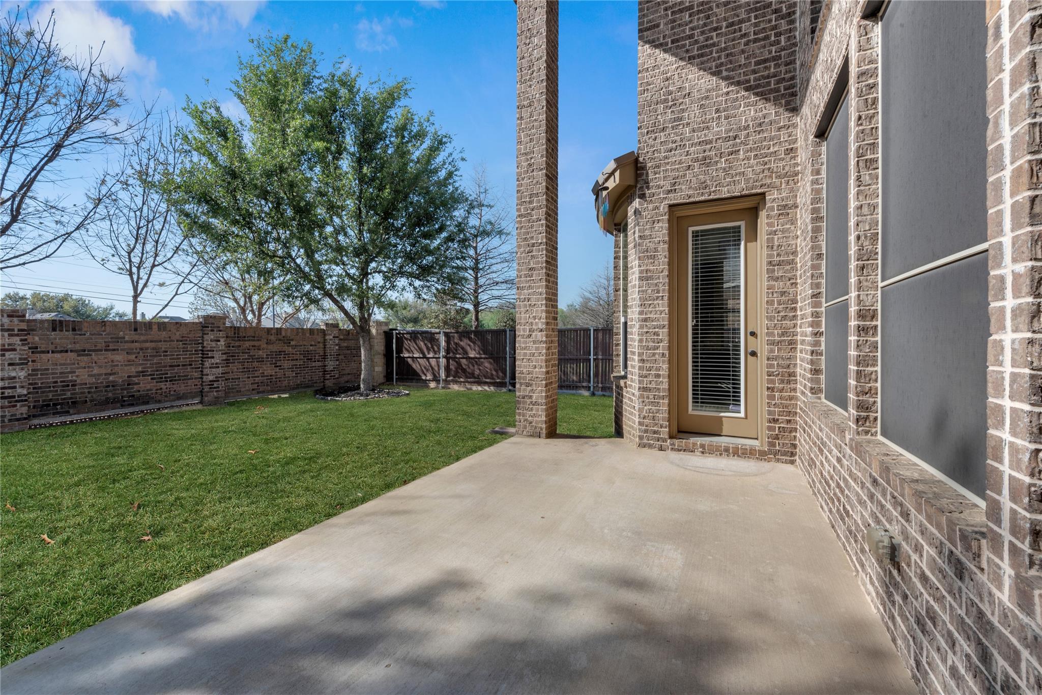 main property photo 39