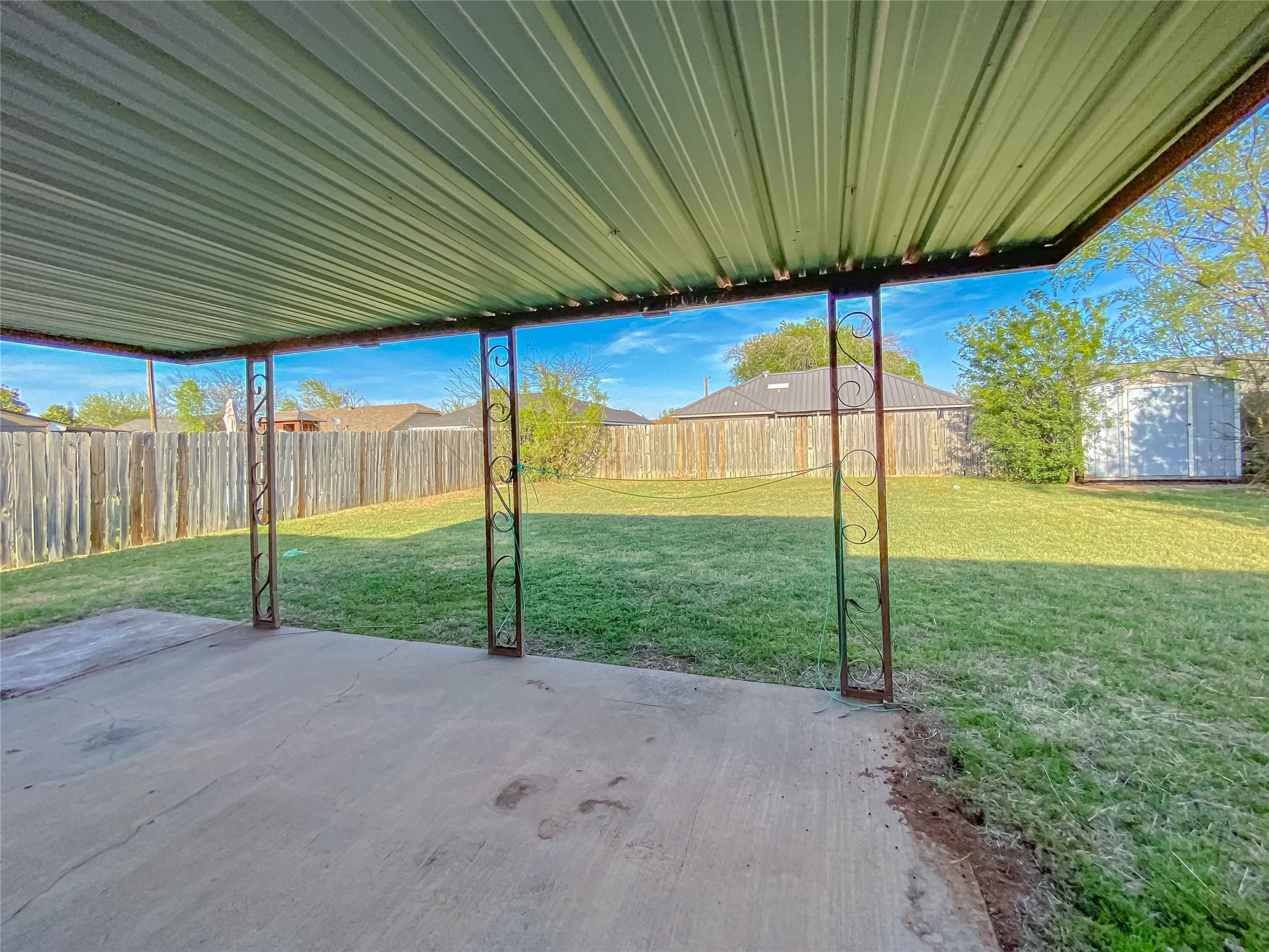 main property photo 25
