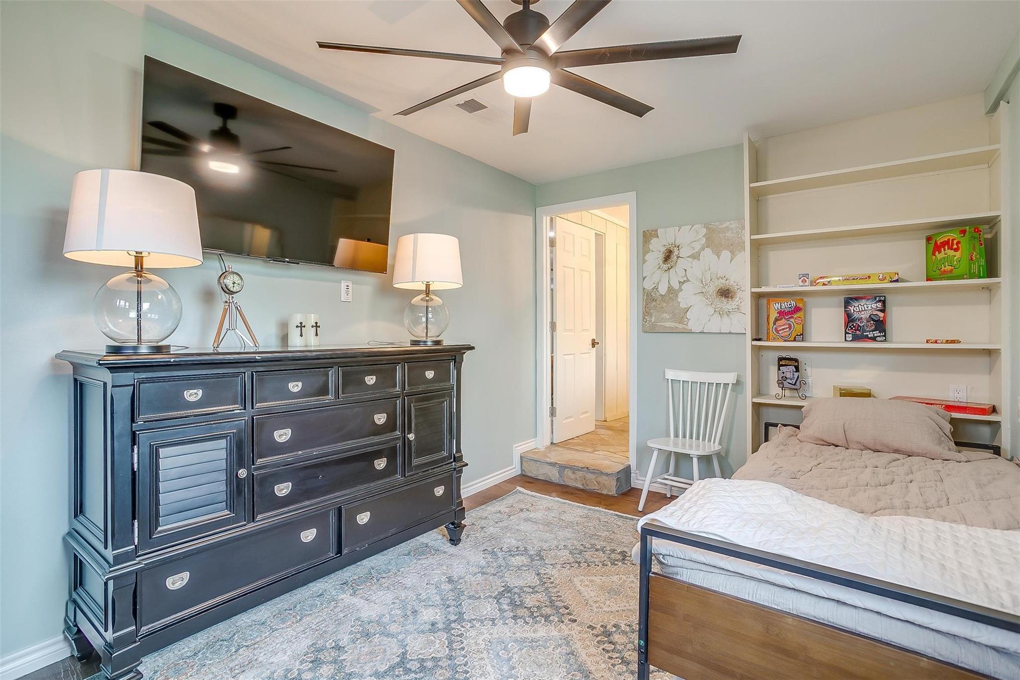 main property photo 21