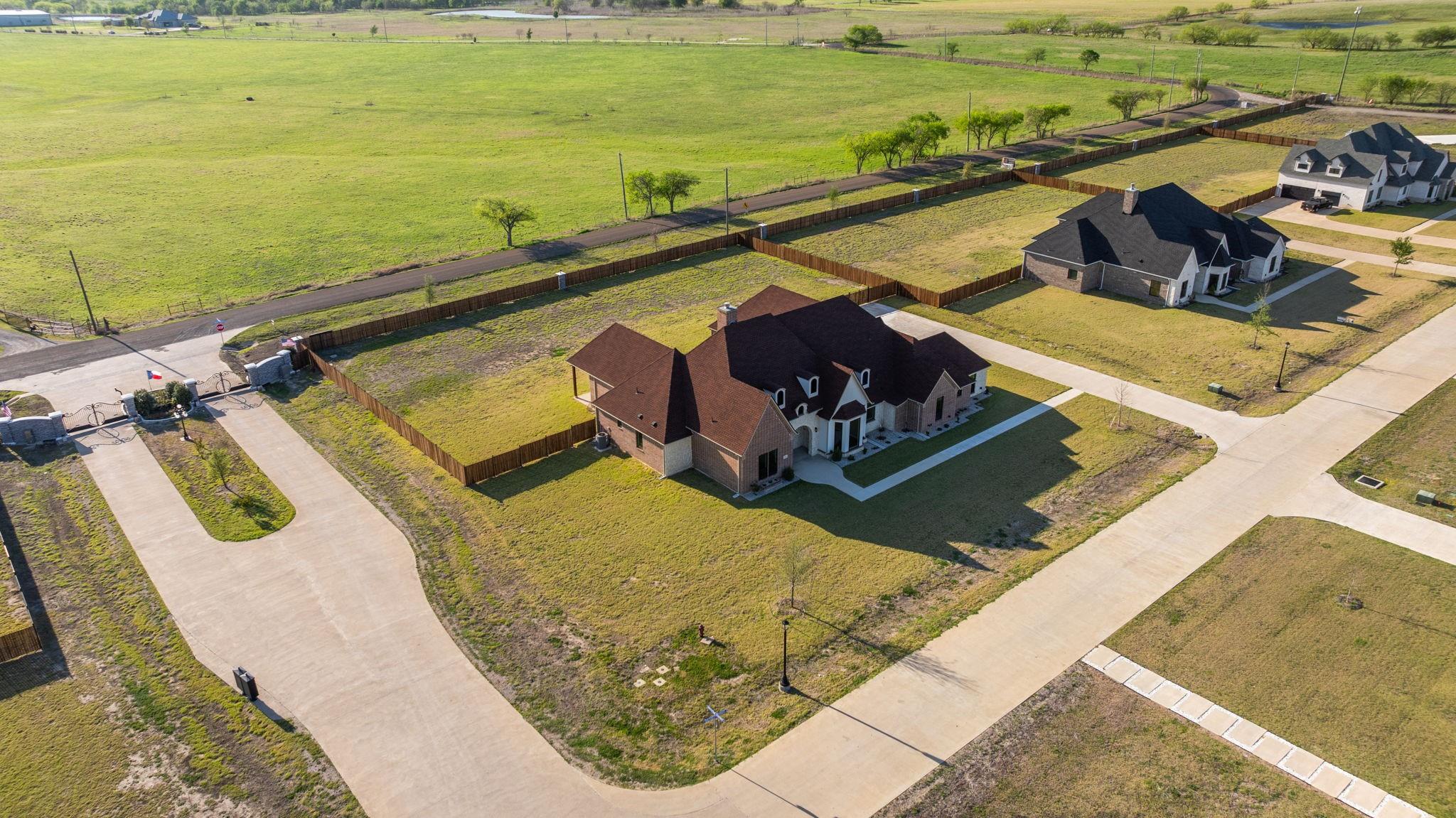 main property photo 36