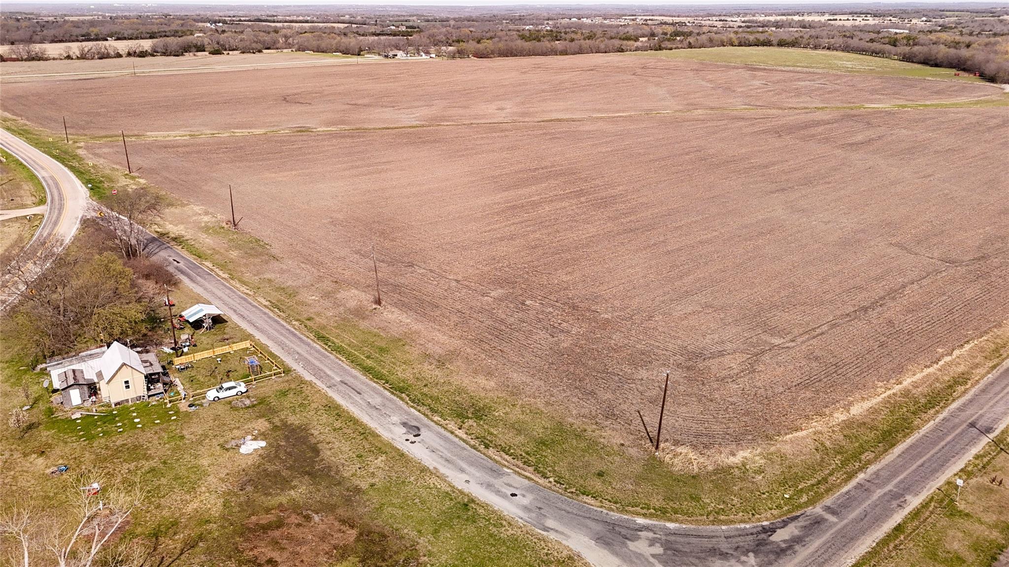 main property photo 6