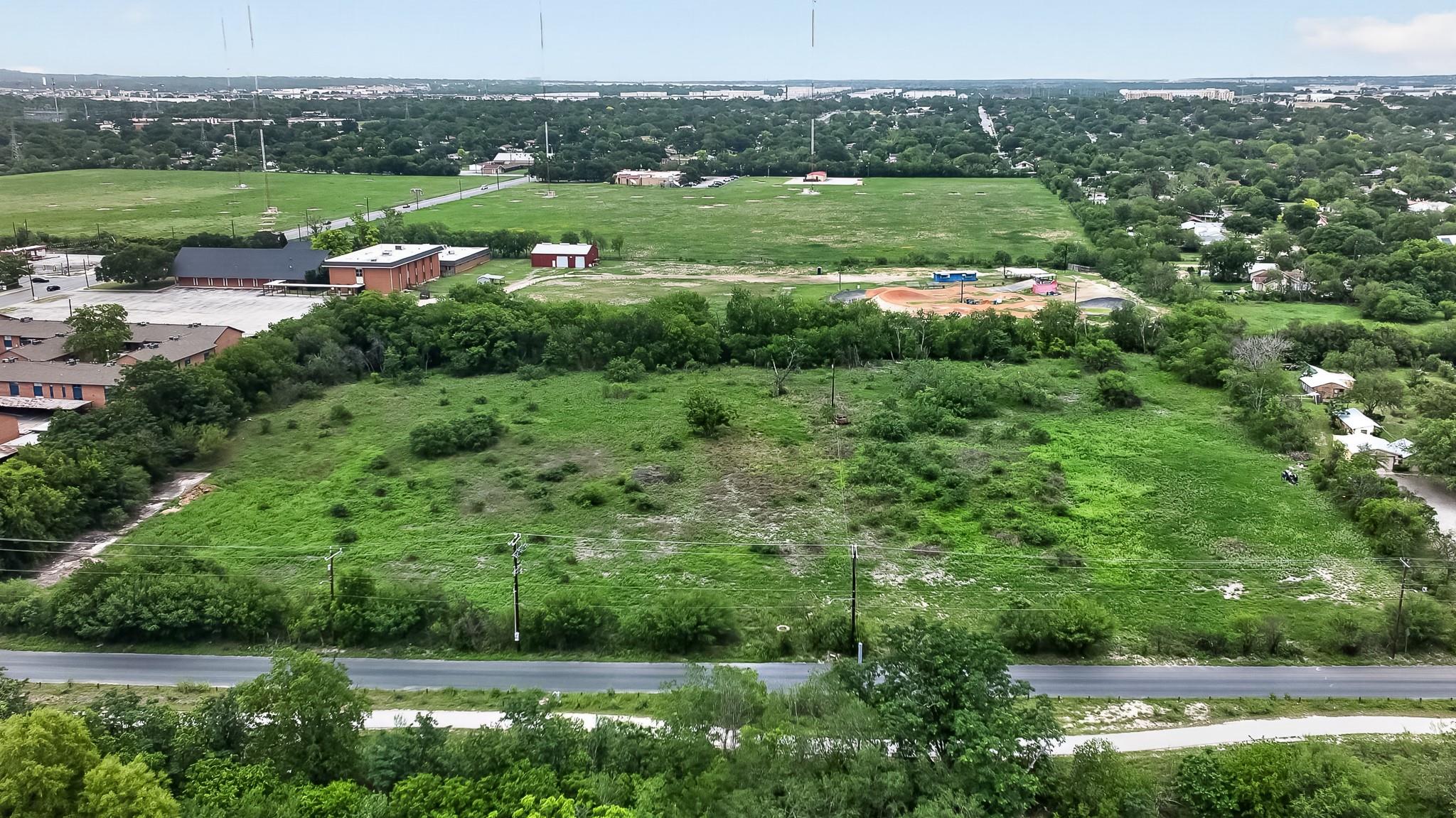 main property photo 3