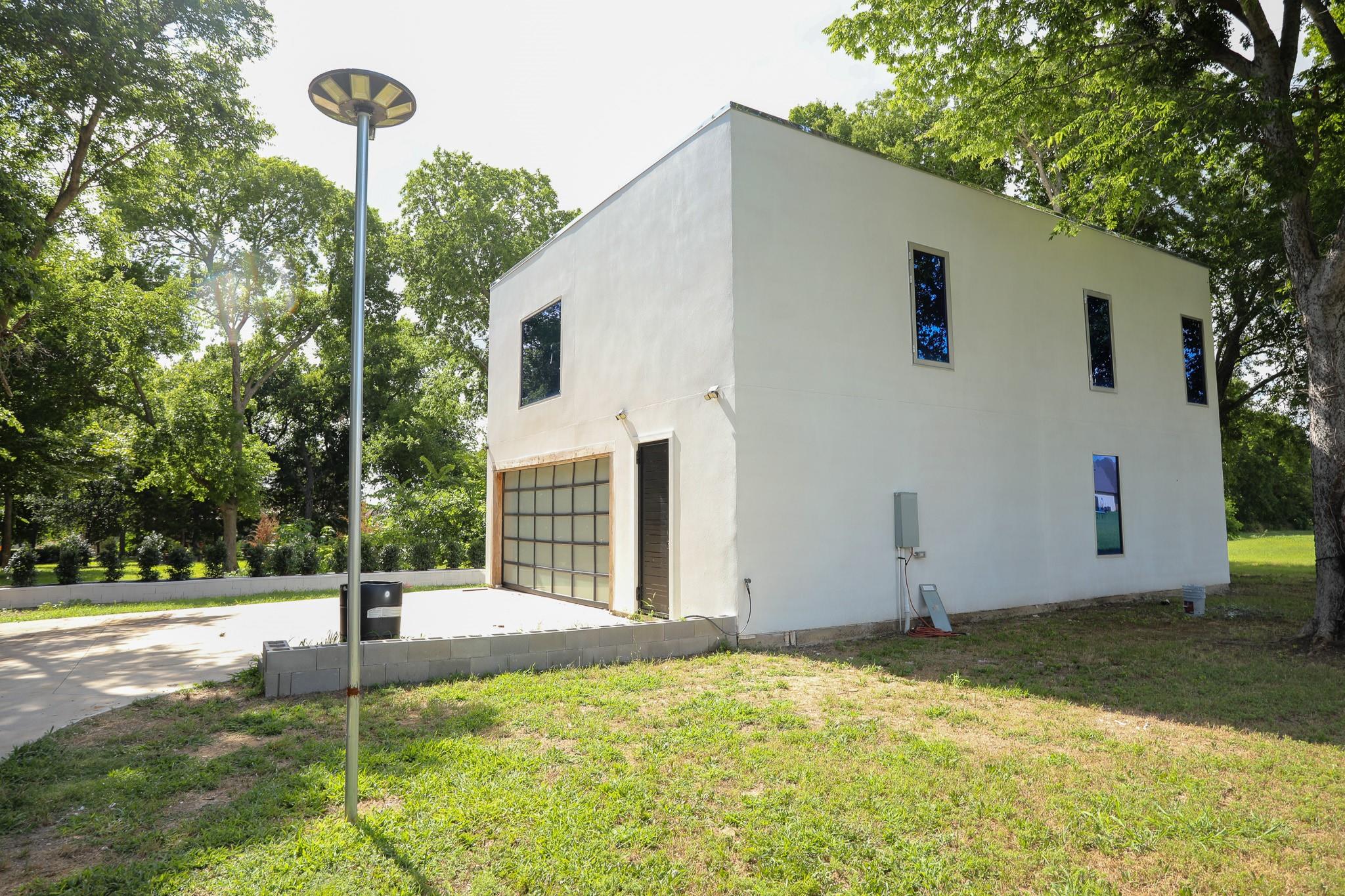 main property photo 23
