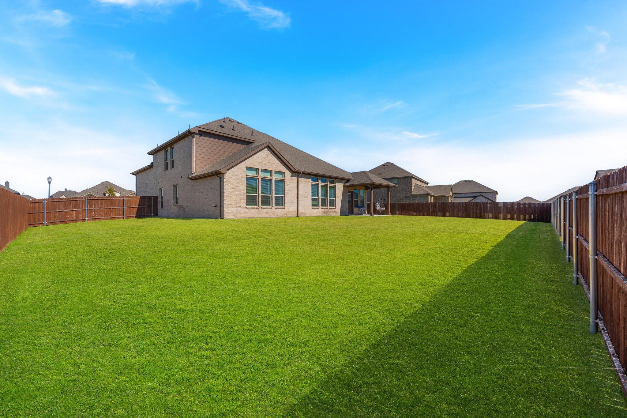 main property photo 12