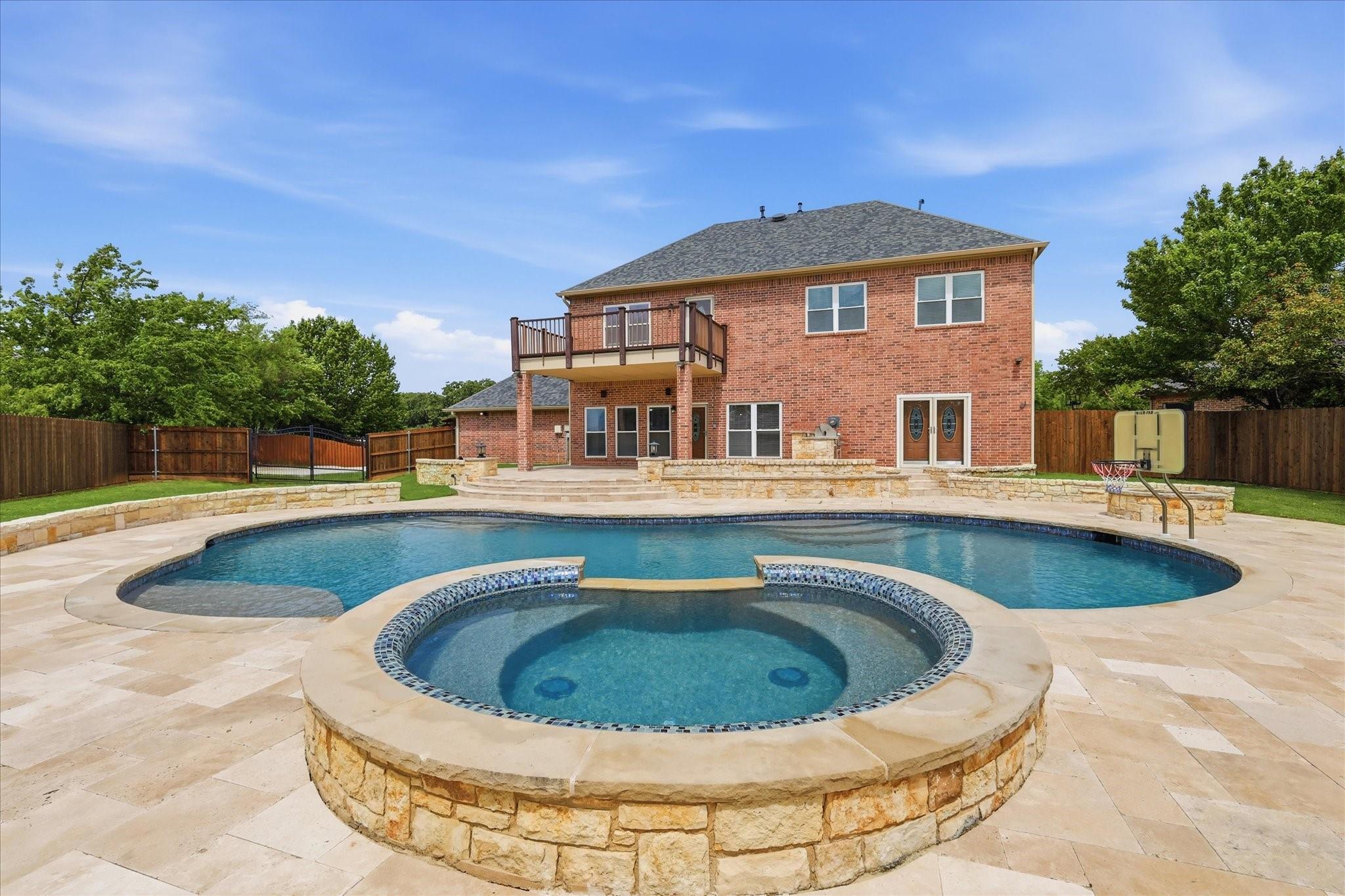 main property photo 31