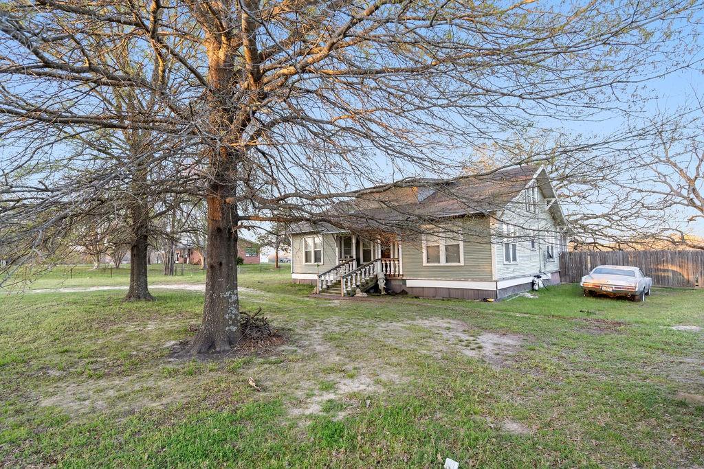 main property photo 19