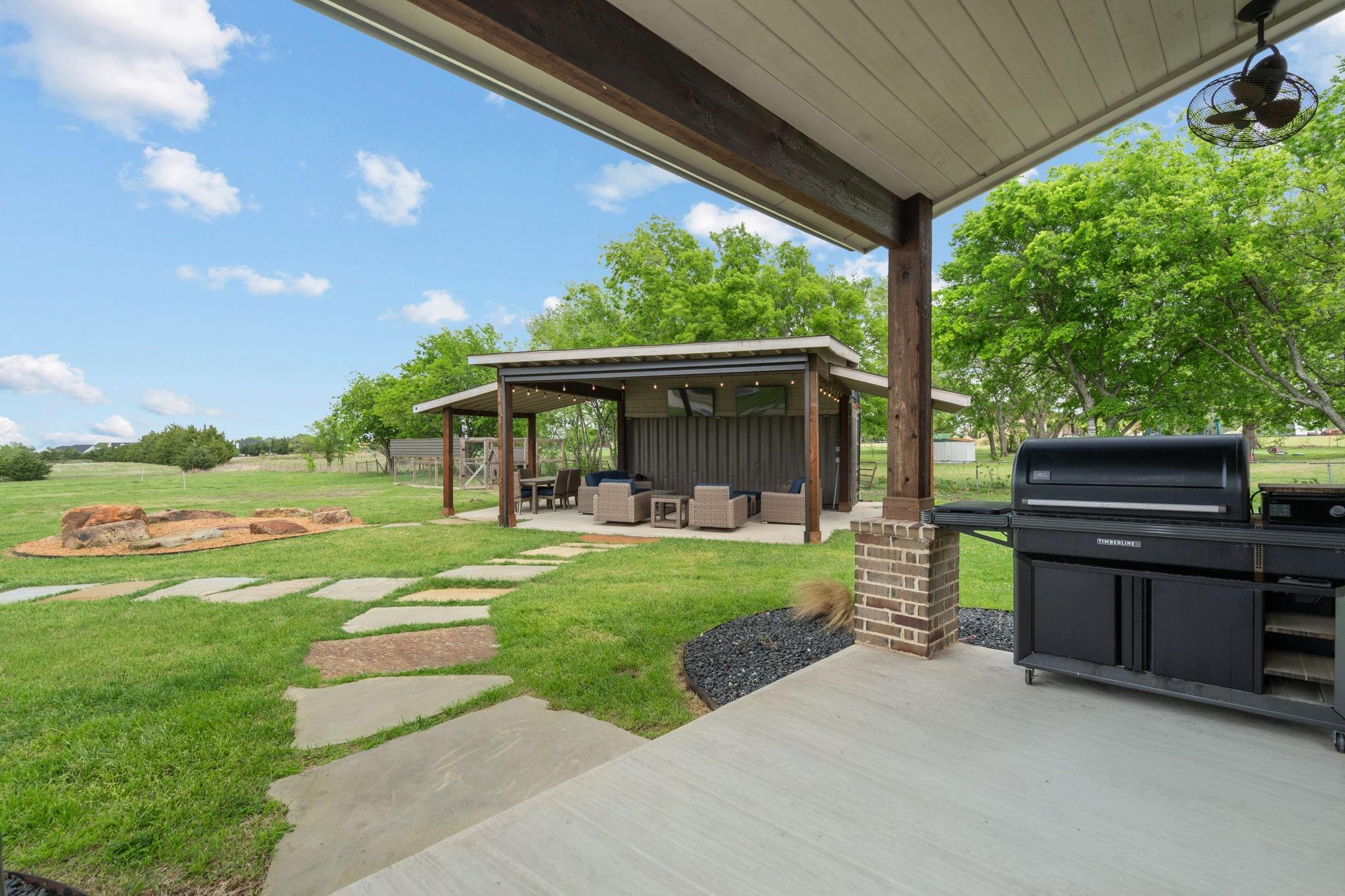 main property photo 24