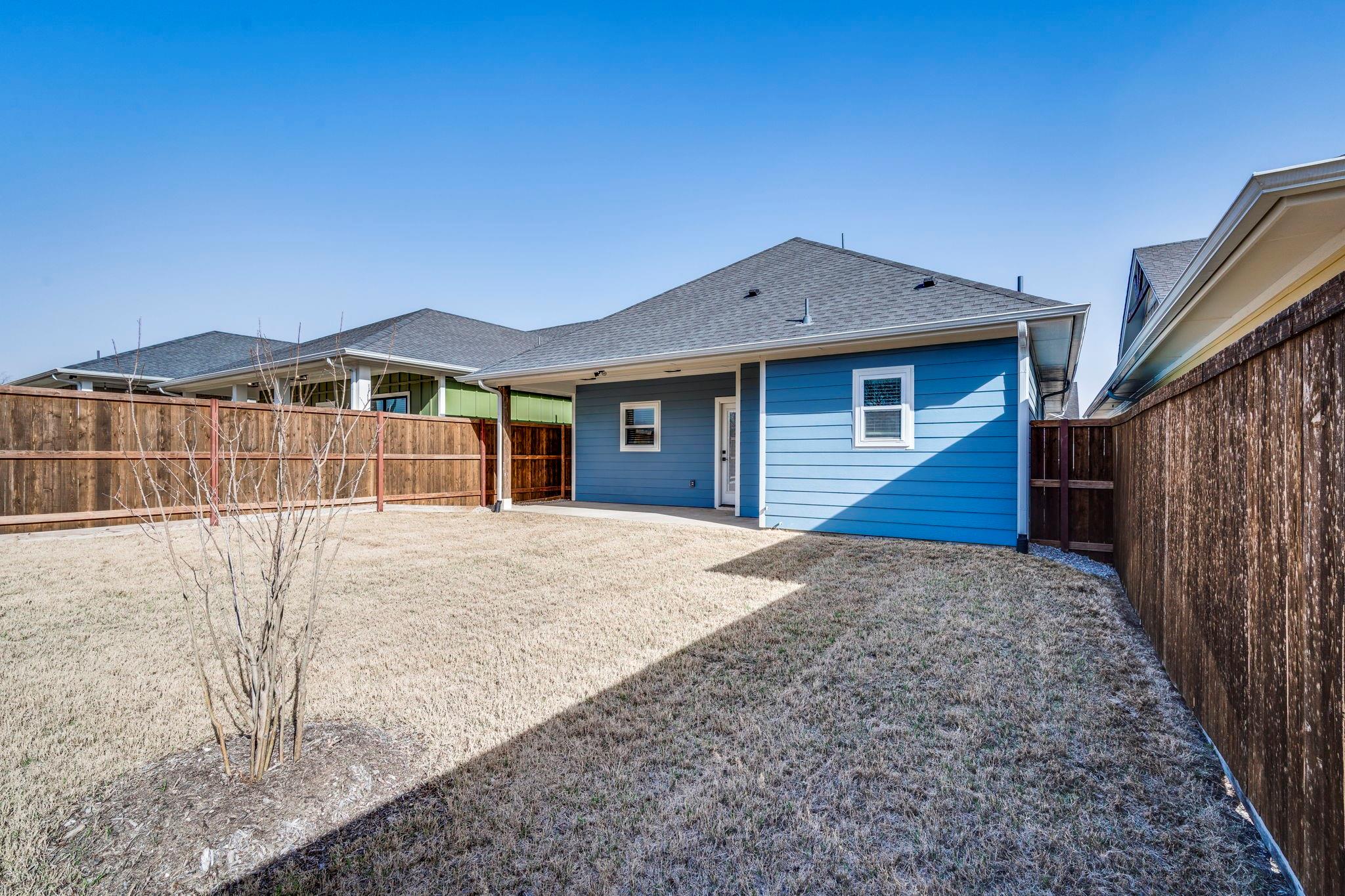 main property photo 6