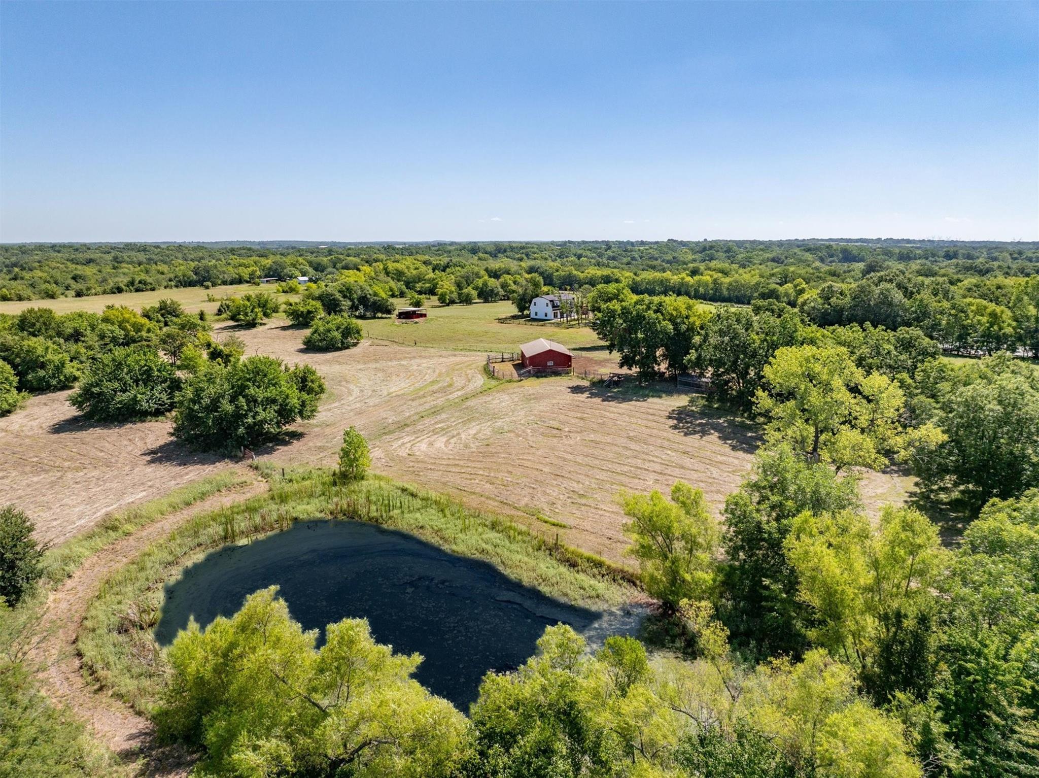 main property photo 33
