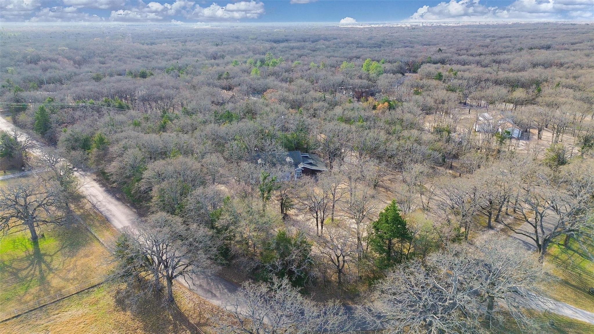 main property photo 29