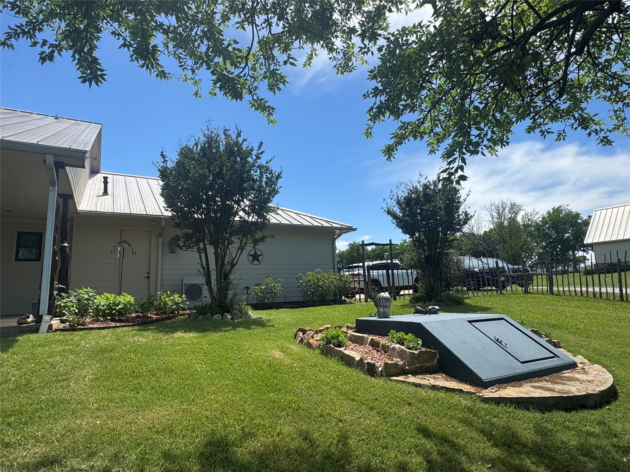 main property photo 35