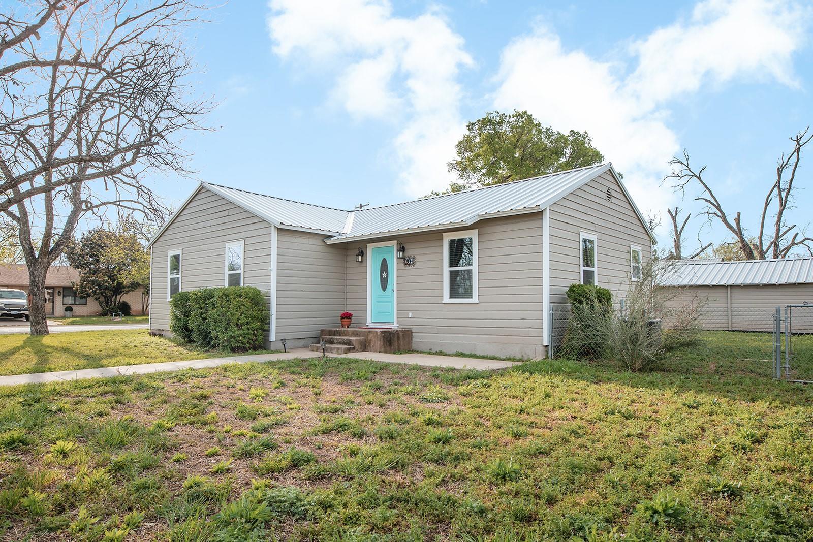 main property photo 7