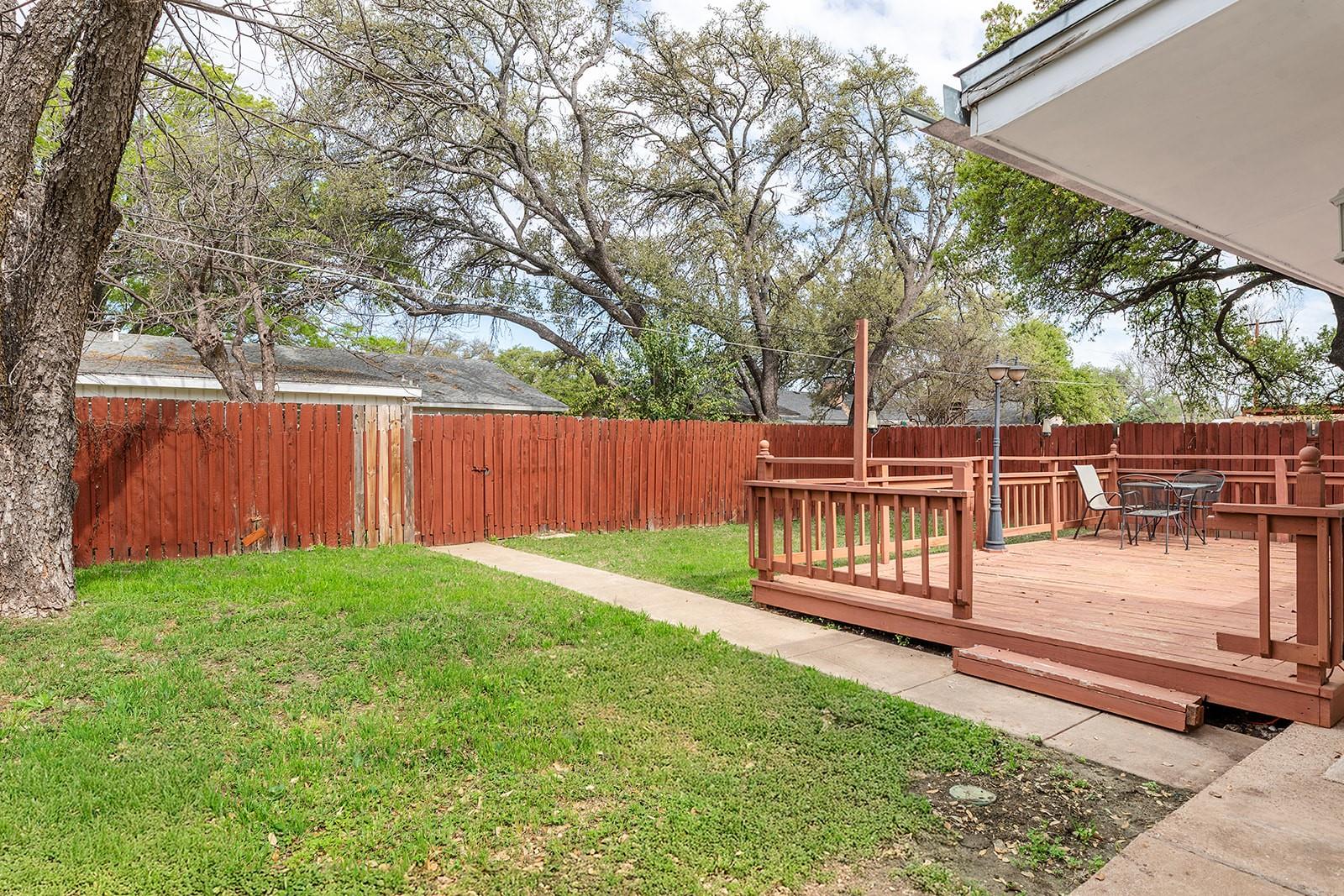 main property photo 13