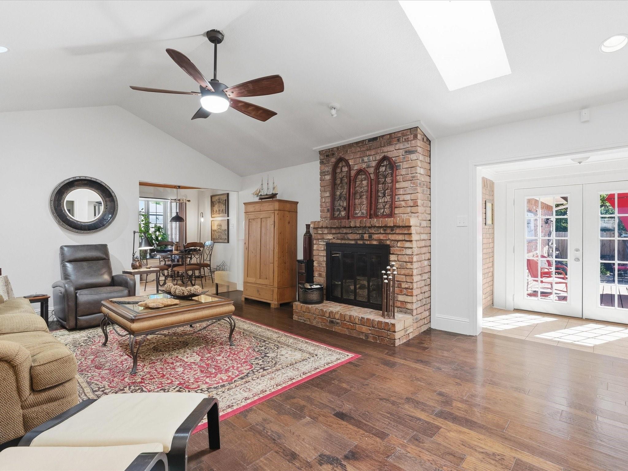 main property photo 13
