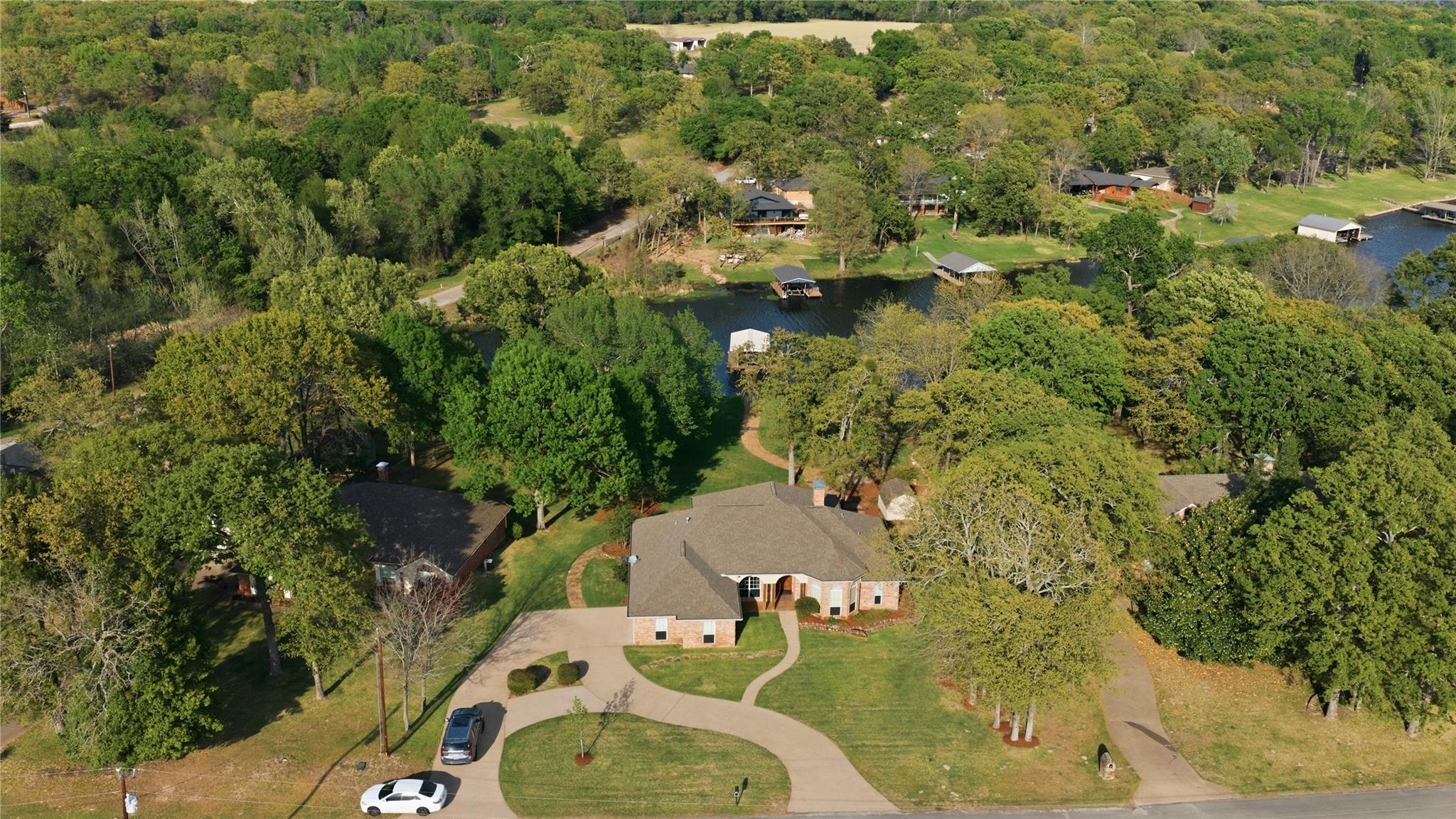 main property photo 34