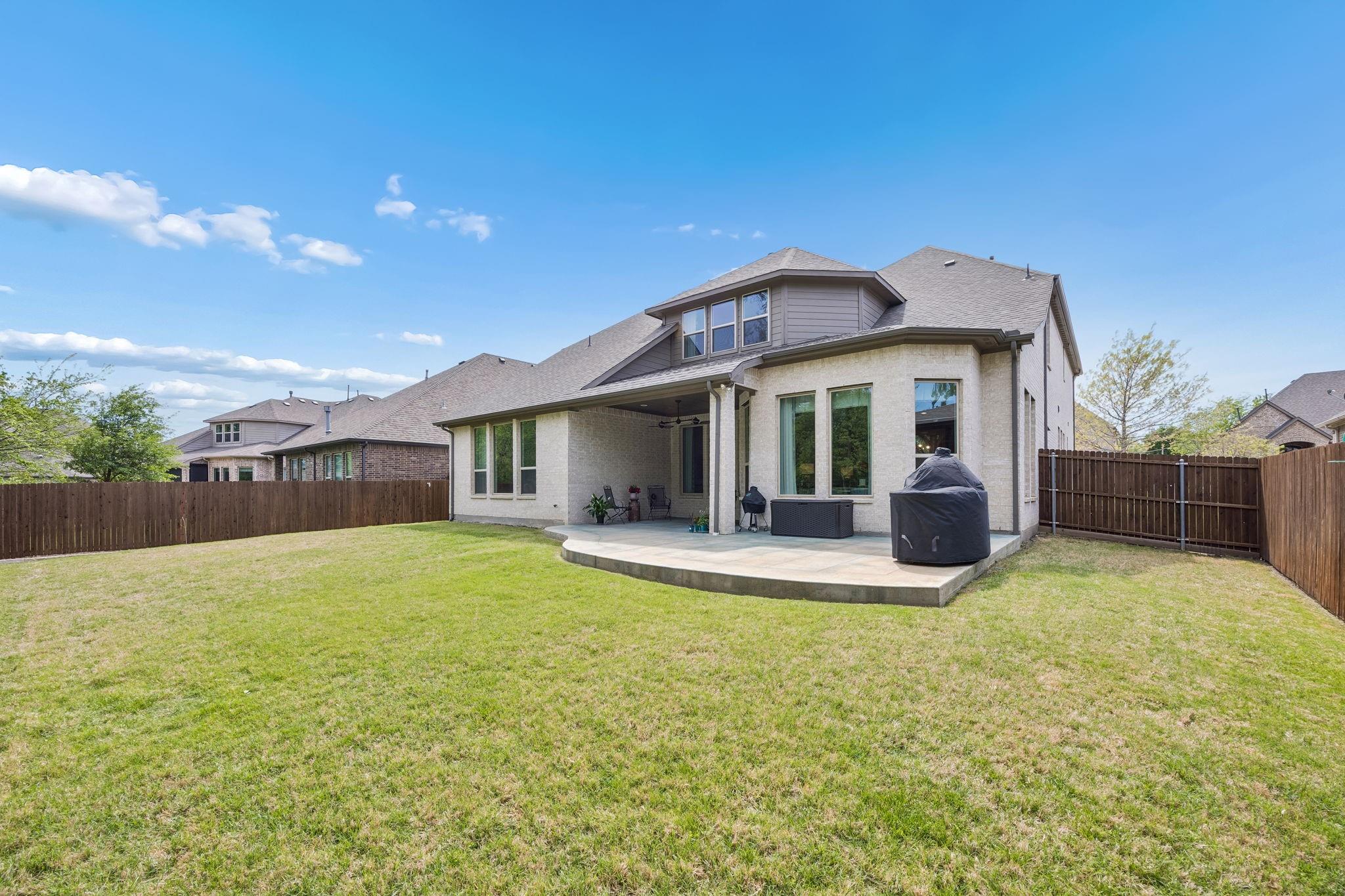 main property photo 36