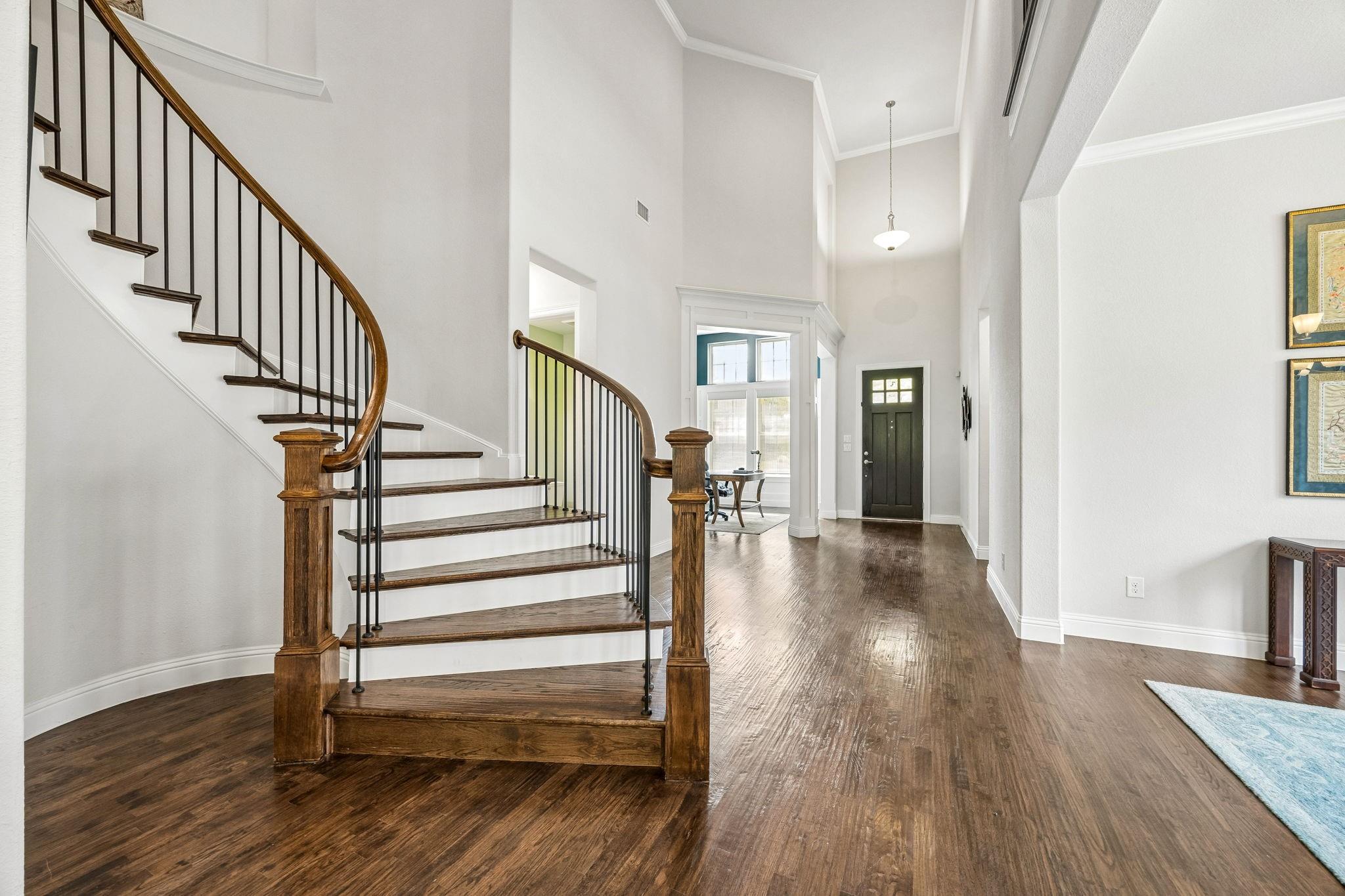 main property photo 4