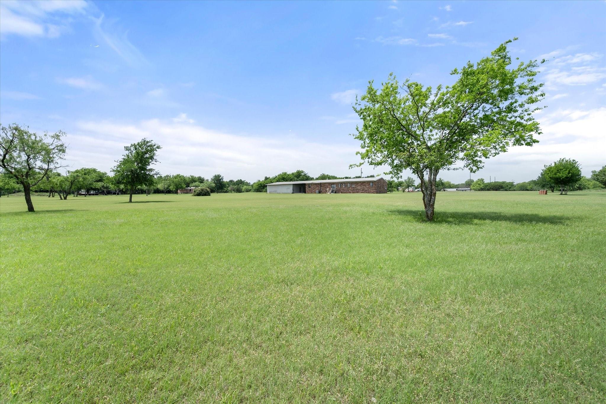 main property photo 29