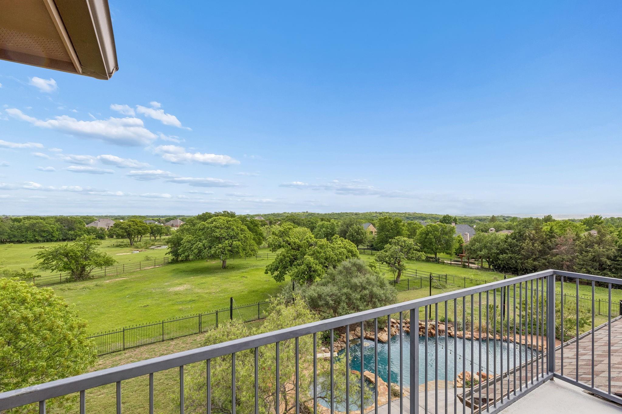main property photo 32