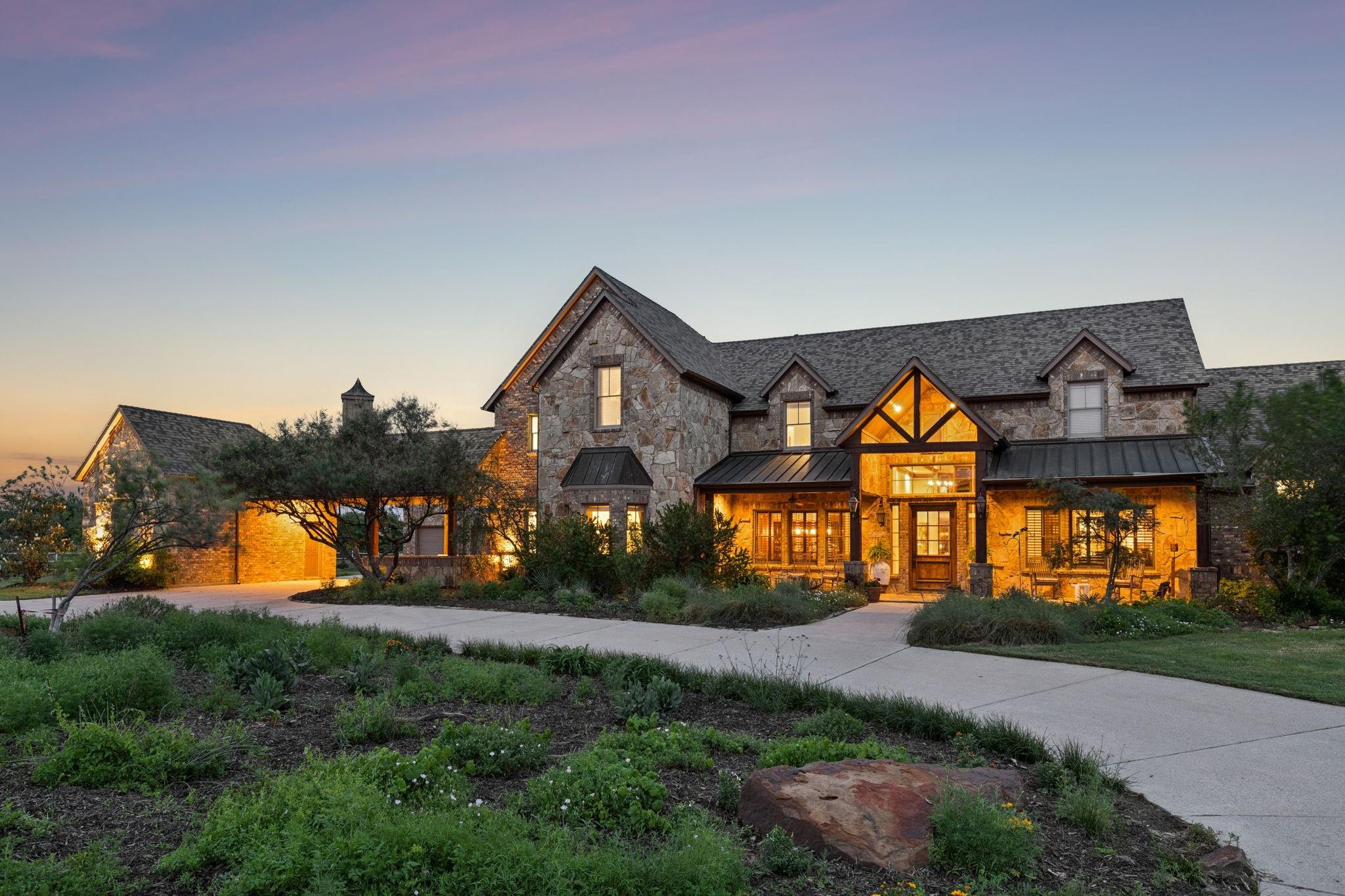 main property photo 38