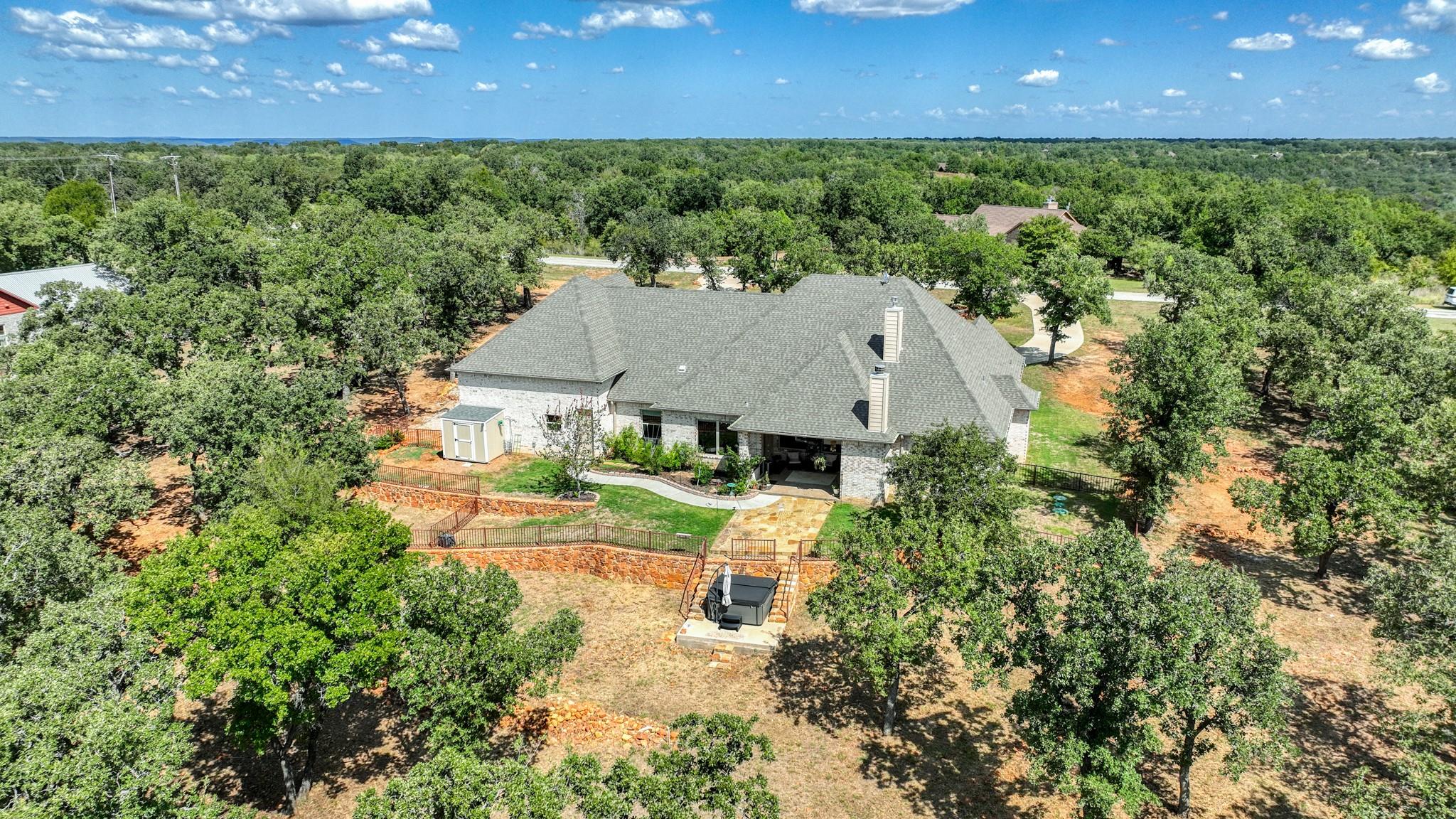 main property photo 39
