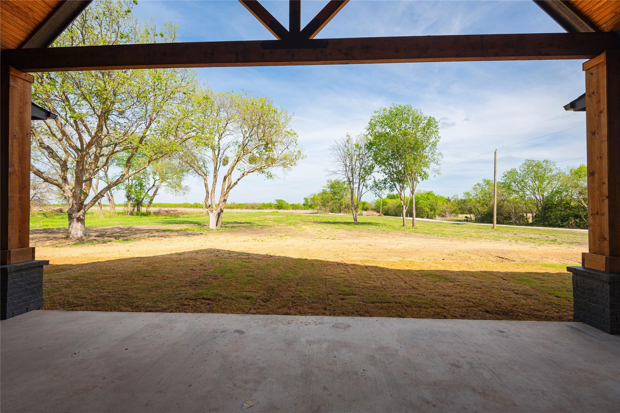 main property photo 9