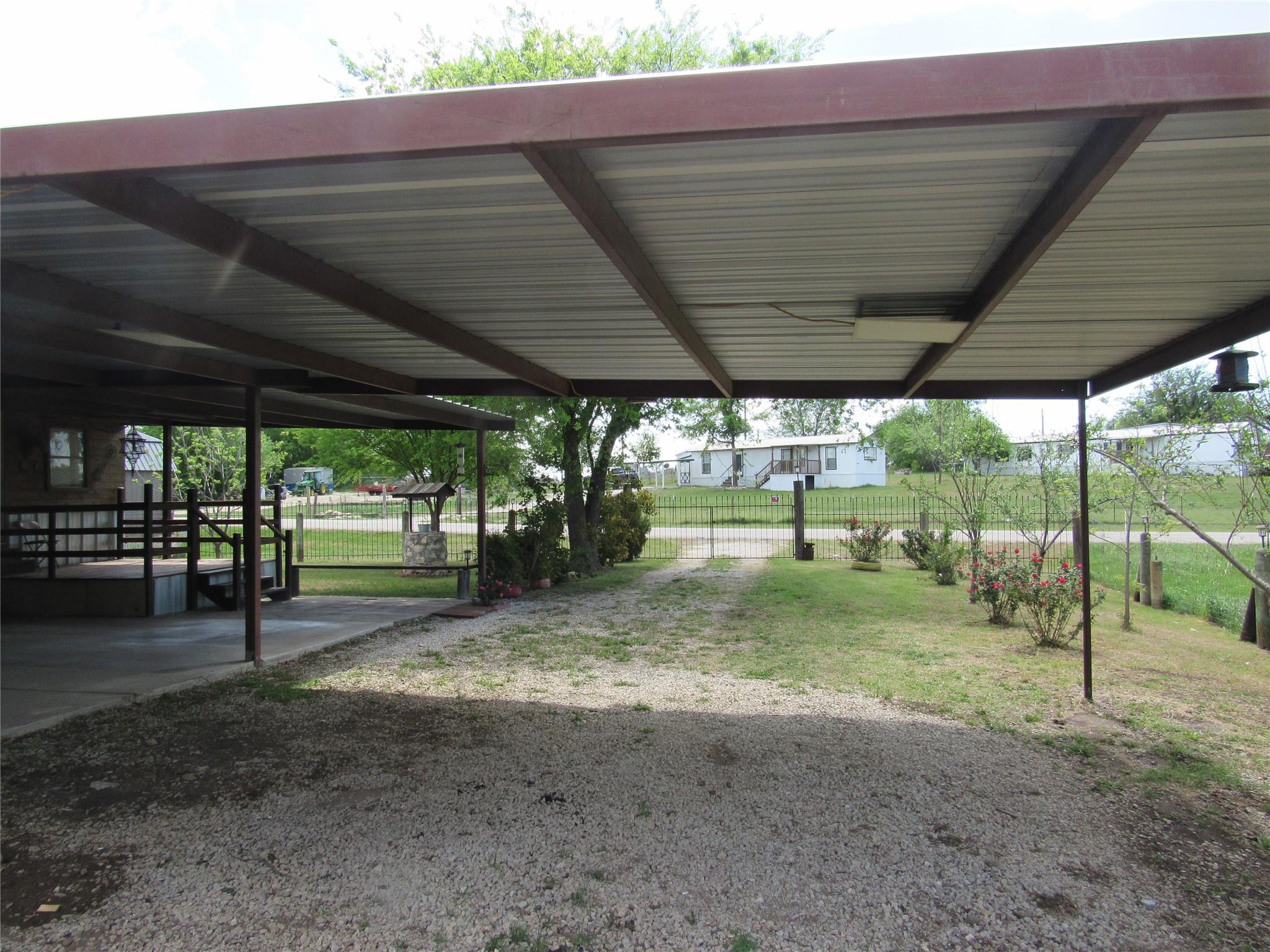 main property photo 14