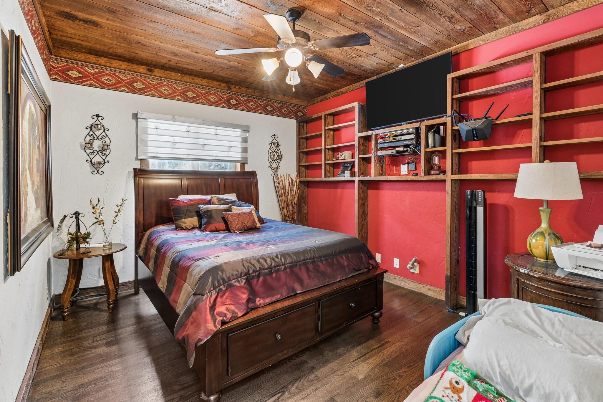 main property photo 22