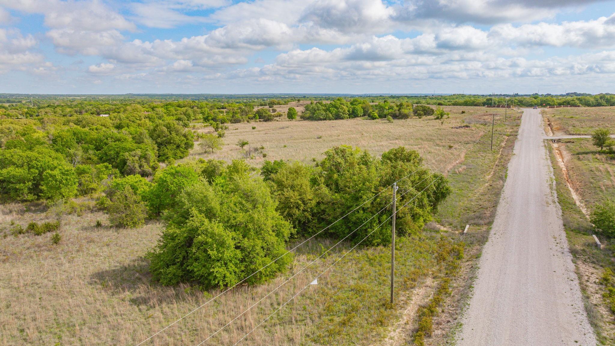 main property photo 9