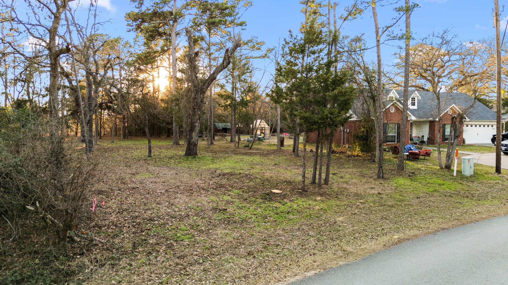 main property photo 10