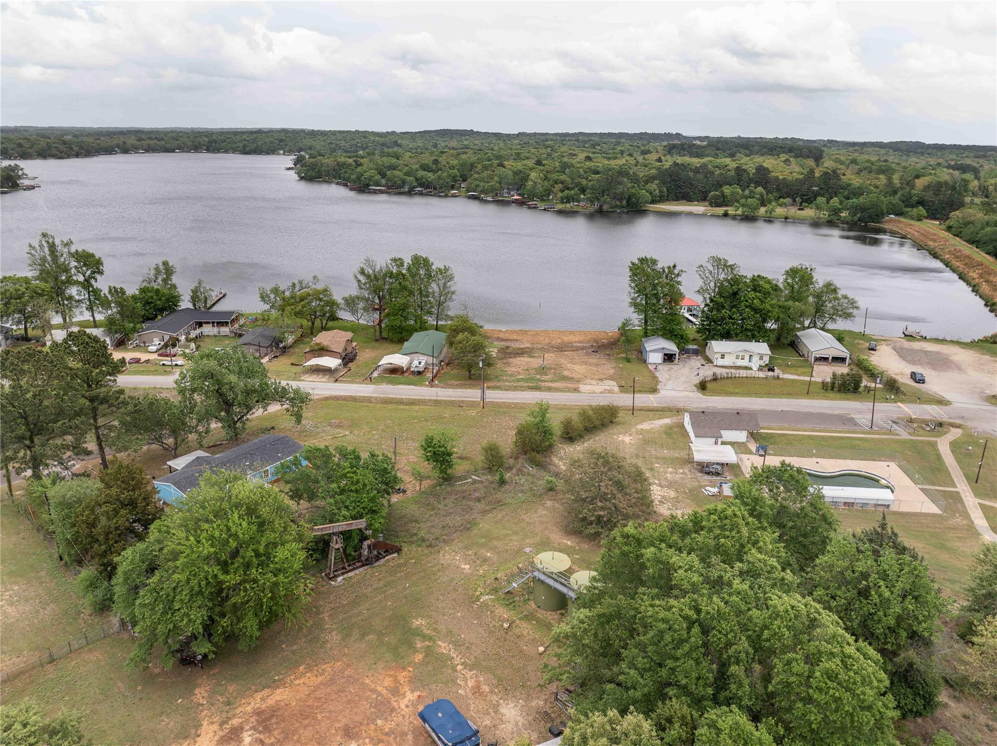 main property photo 11