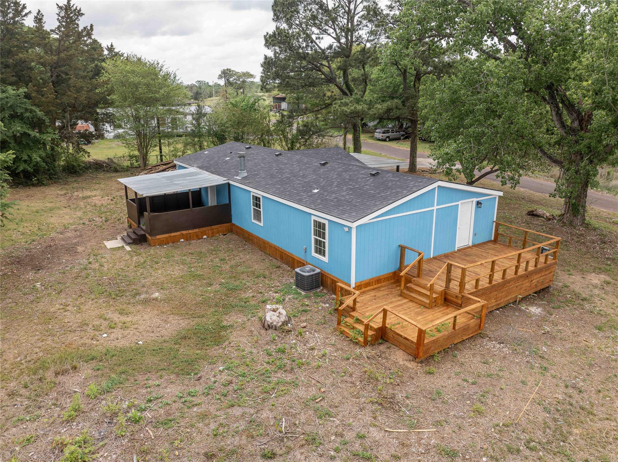 main property photo 7