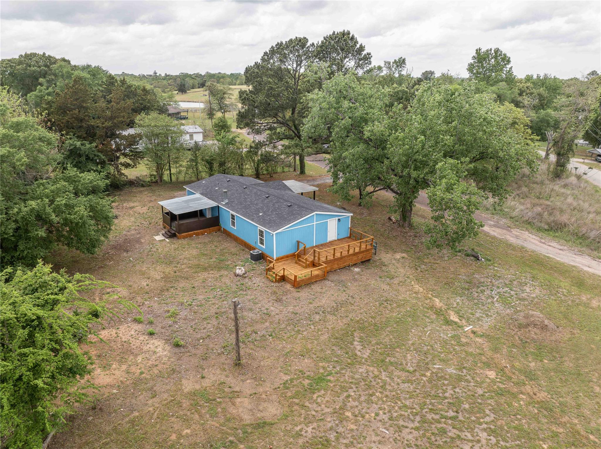 main property photo 8