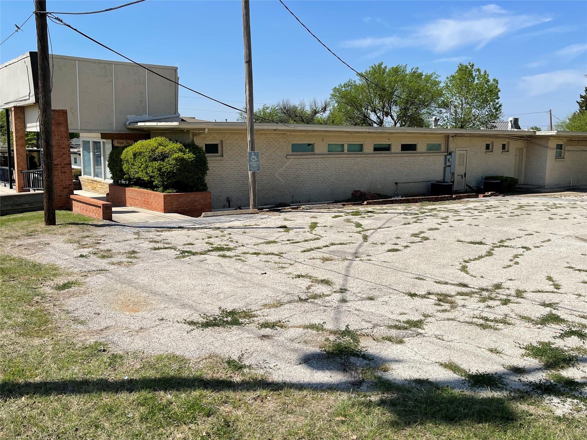 main property photo 4