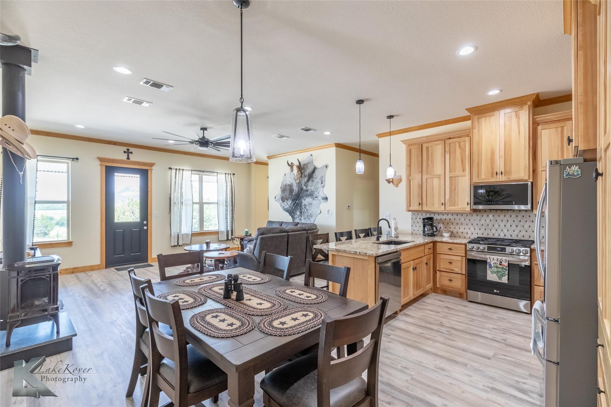 property viewer photo 26
