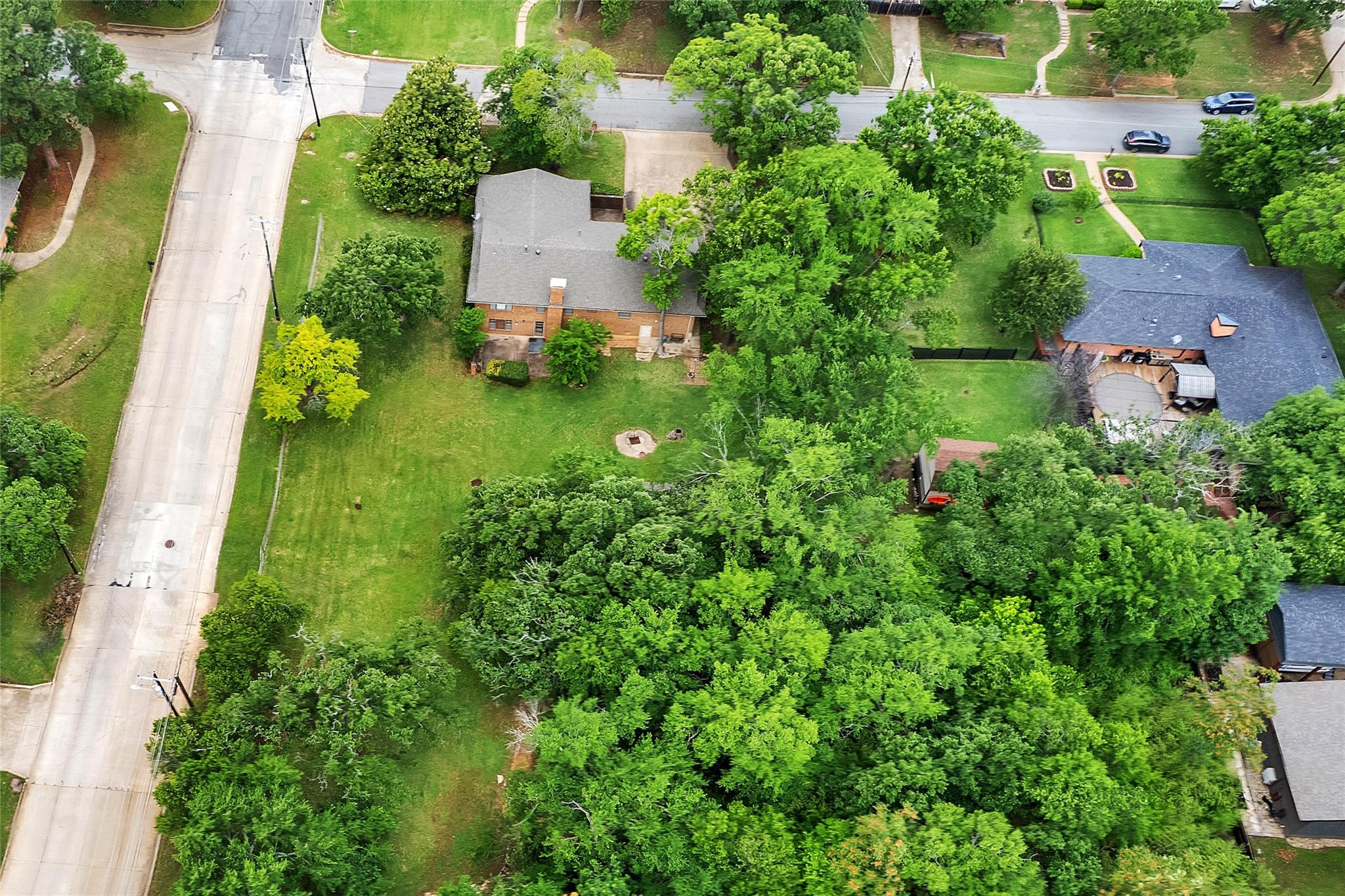 main property photo 19