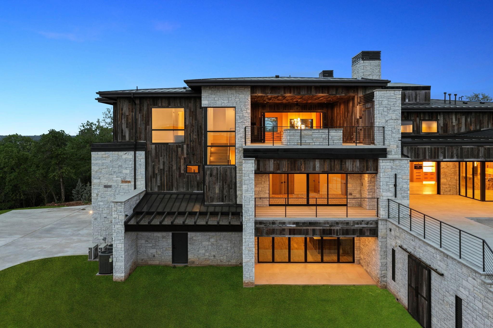 main property photo 5