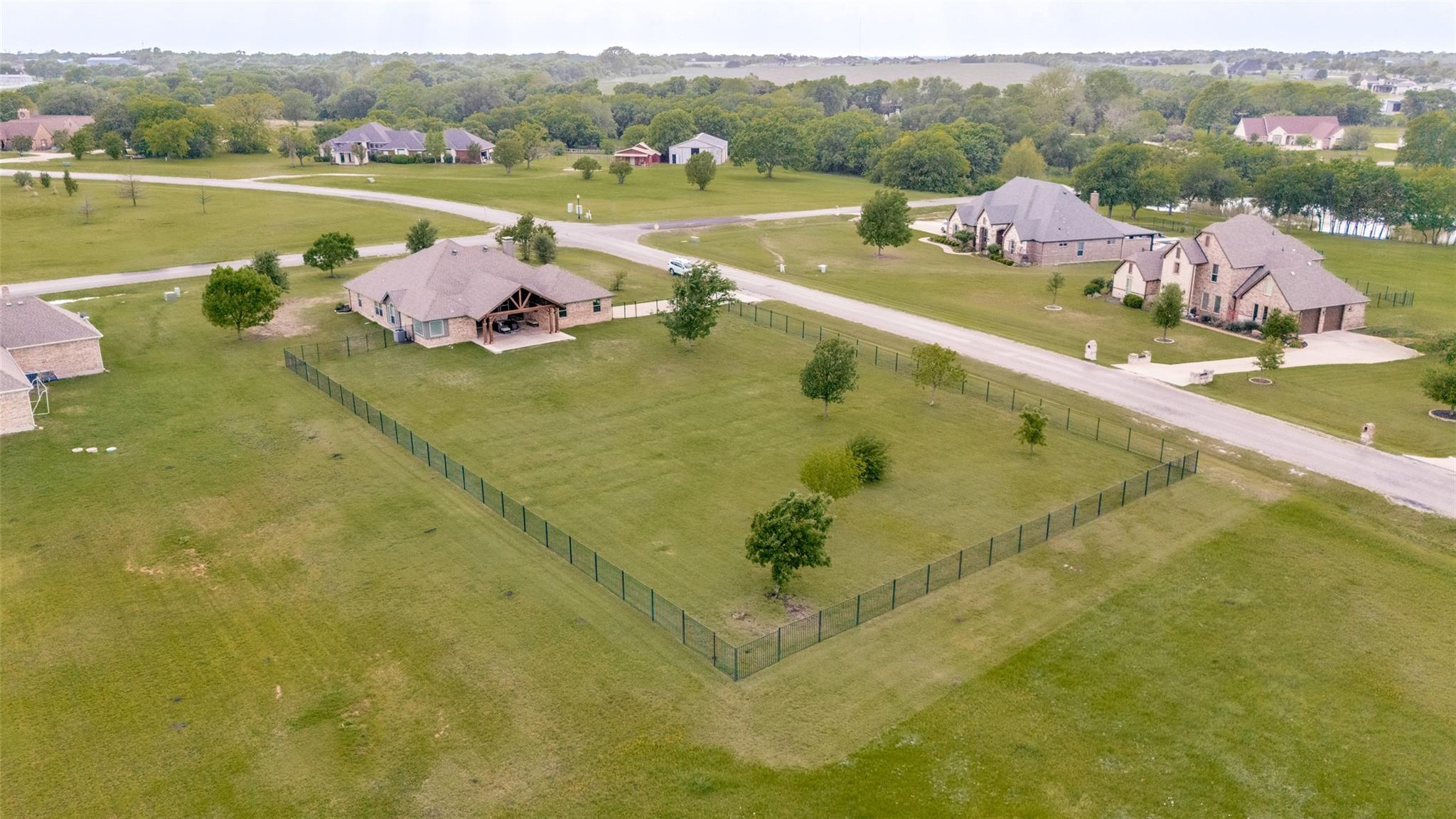 main property photo 29