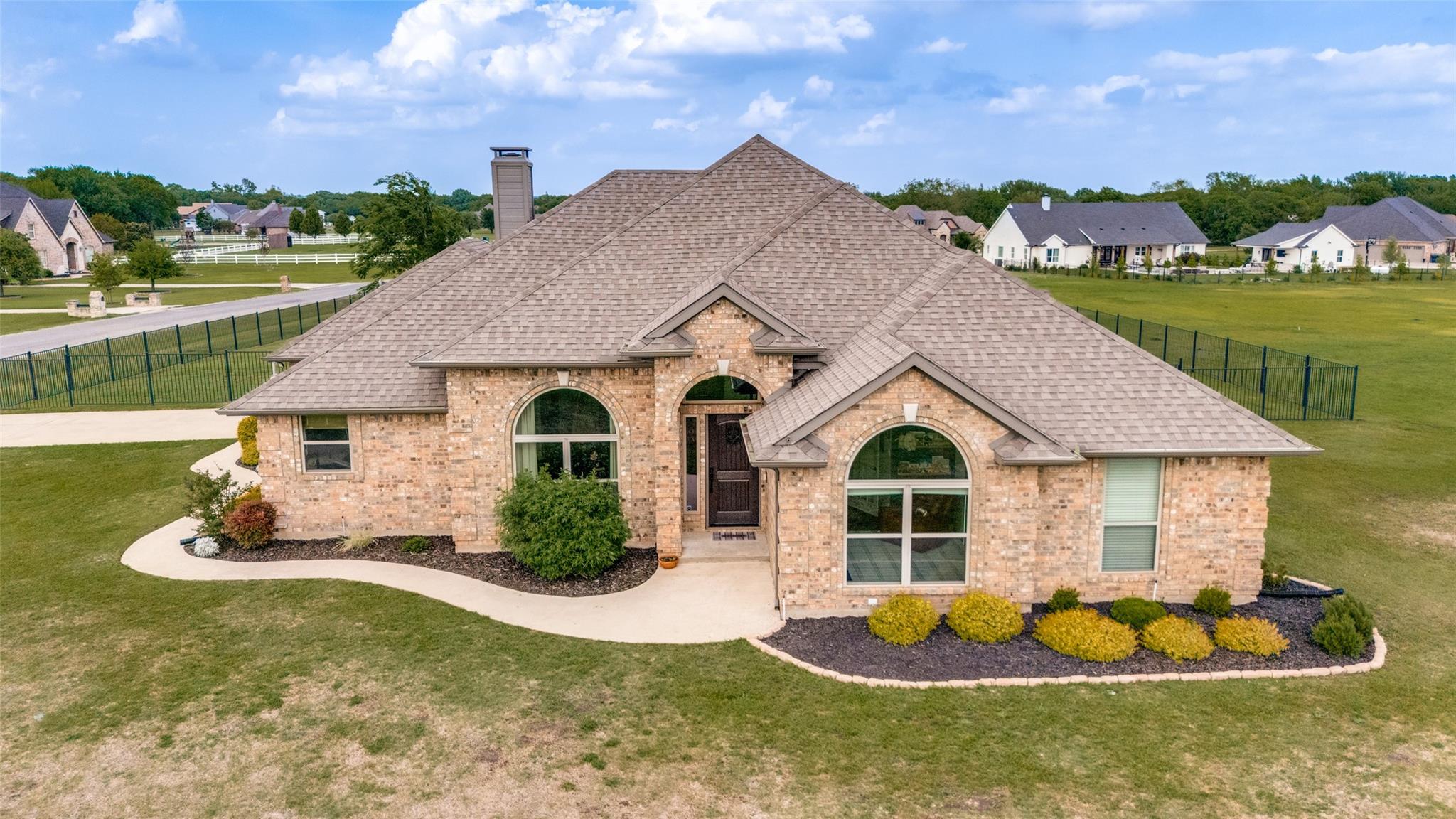 main property photo 30